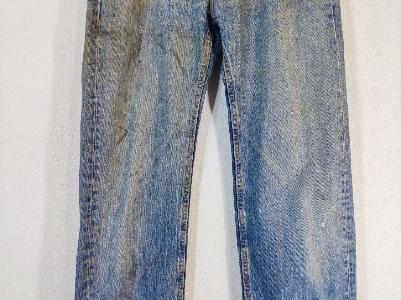 Levi's levis 505 relaxed fit distressed denim Size US 37 - 12 Thumbnail