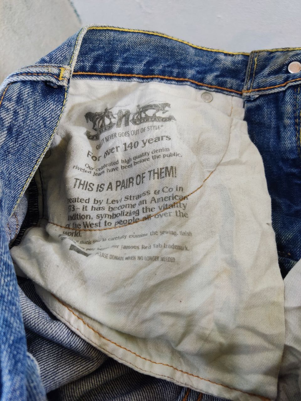 Levi's levis 505 relaxed fit distressed denim Size US 37 - 4 Thumbnail