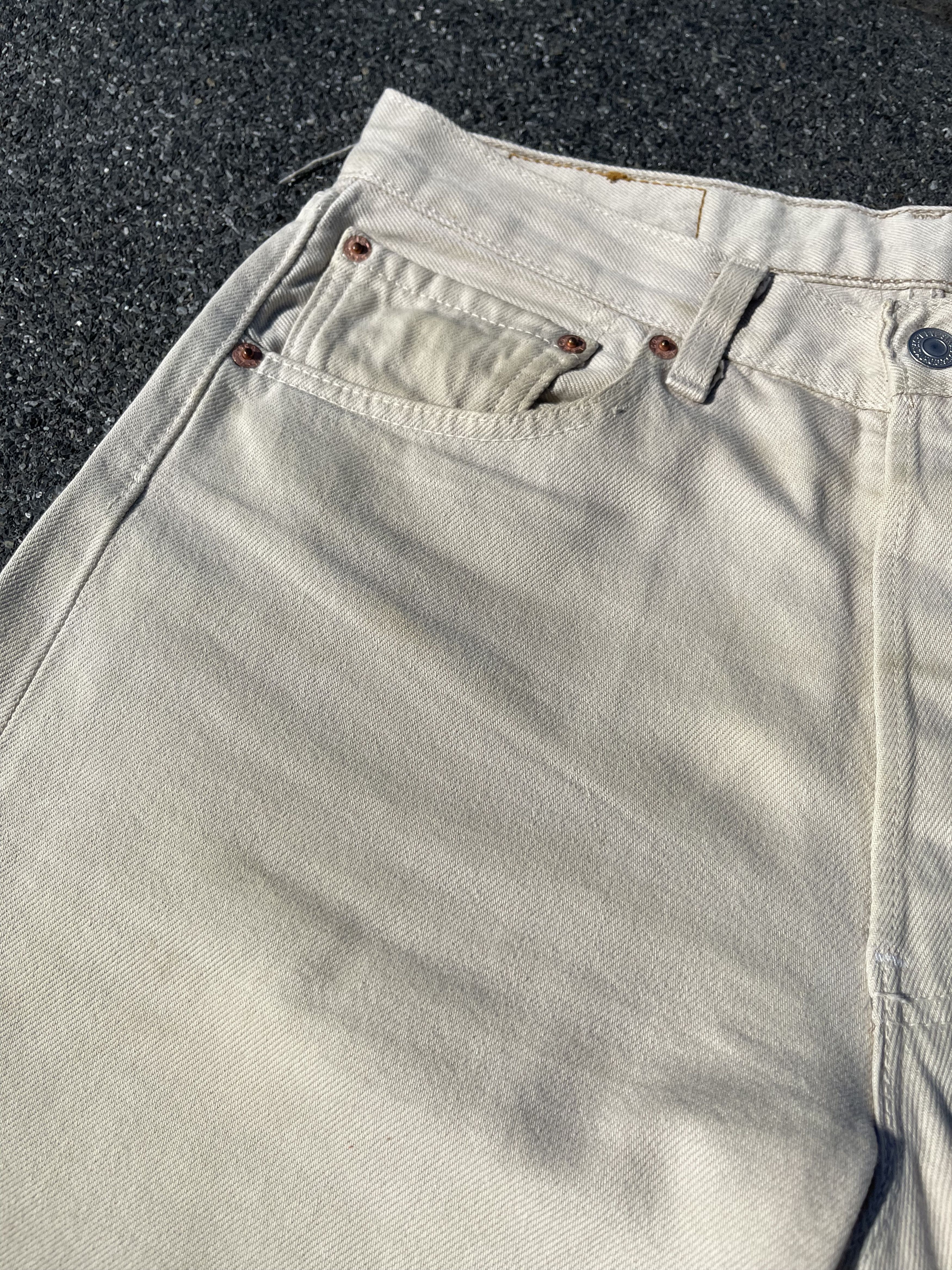 Levi's × Levi's Vintage Clothing × Vintage Levi's 501 Made In USA Vintage Cream Denim Pant Size US 31 - 6 Thumbnail