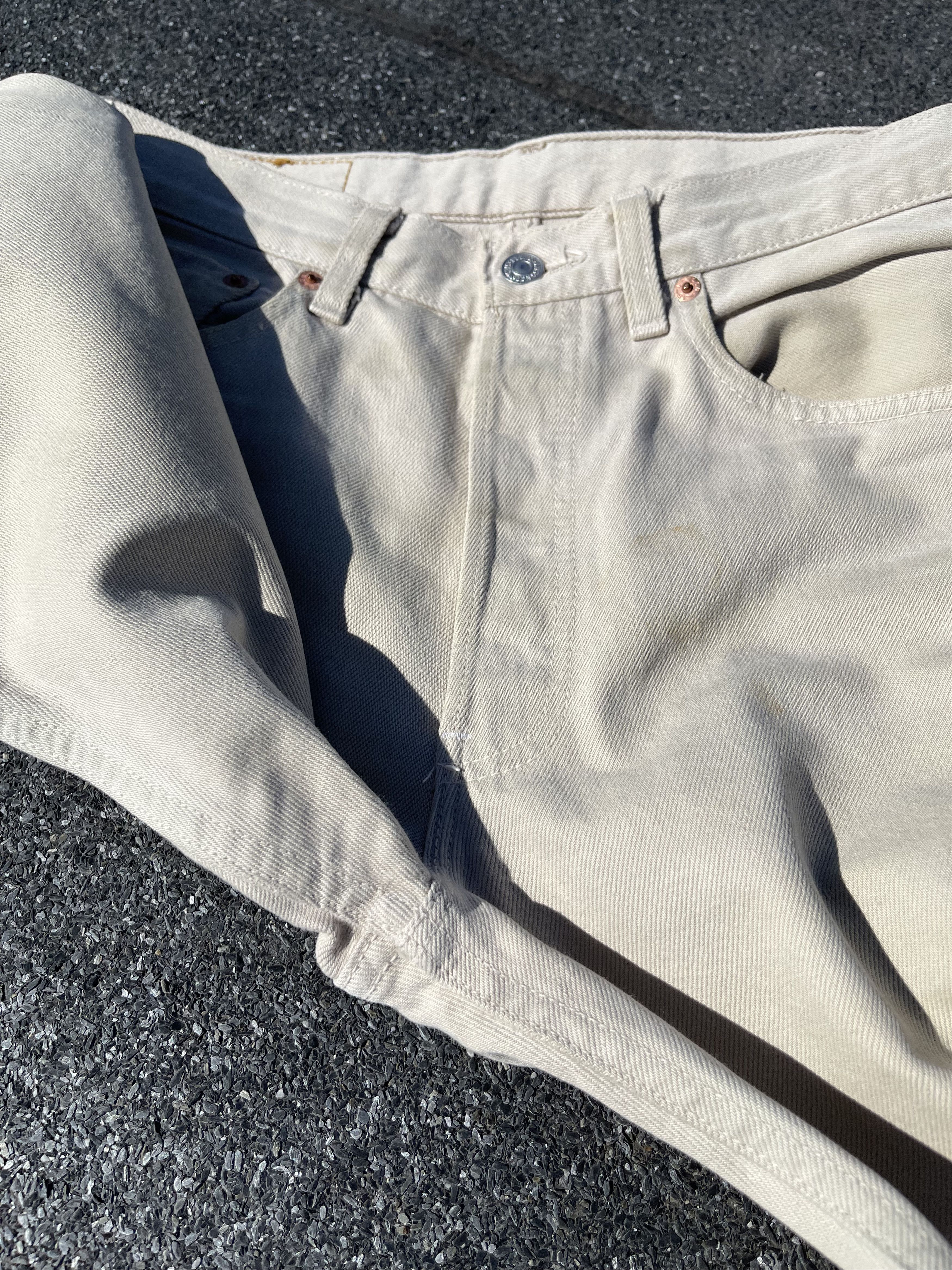 Levi's × Levi's Vintage Clothing × Vintage Levi's 501 Made In USA Vintage Cream Denim Pant Size US 31 - 11 Thumbnail
