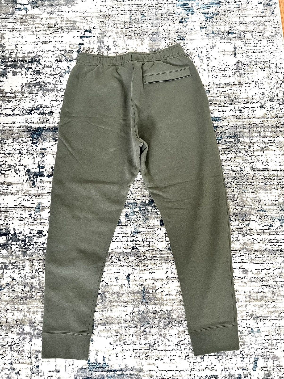 Nike Nike Sportswear Club Fleece Sweatpants Size US 32 / EU 48 - 2 Thumbnail