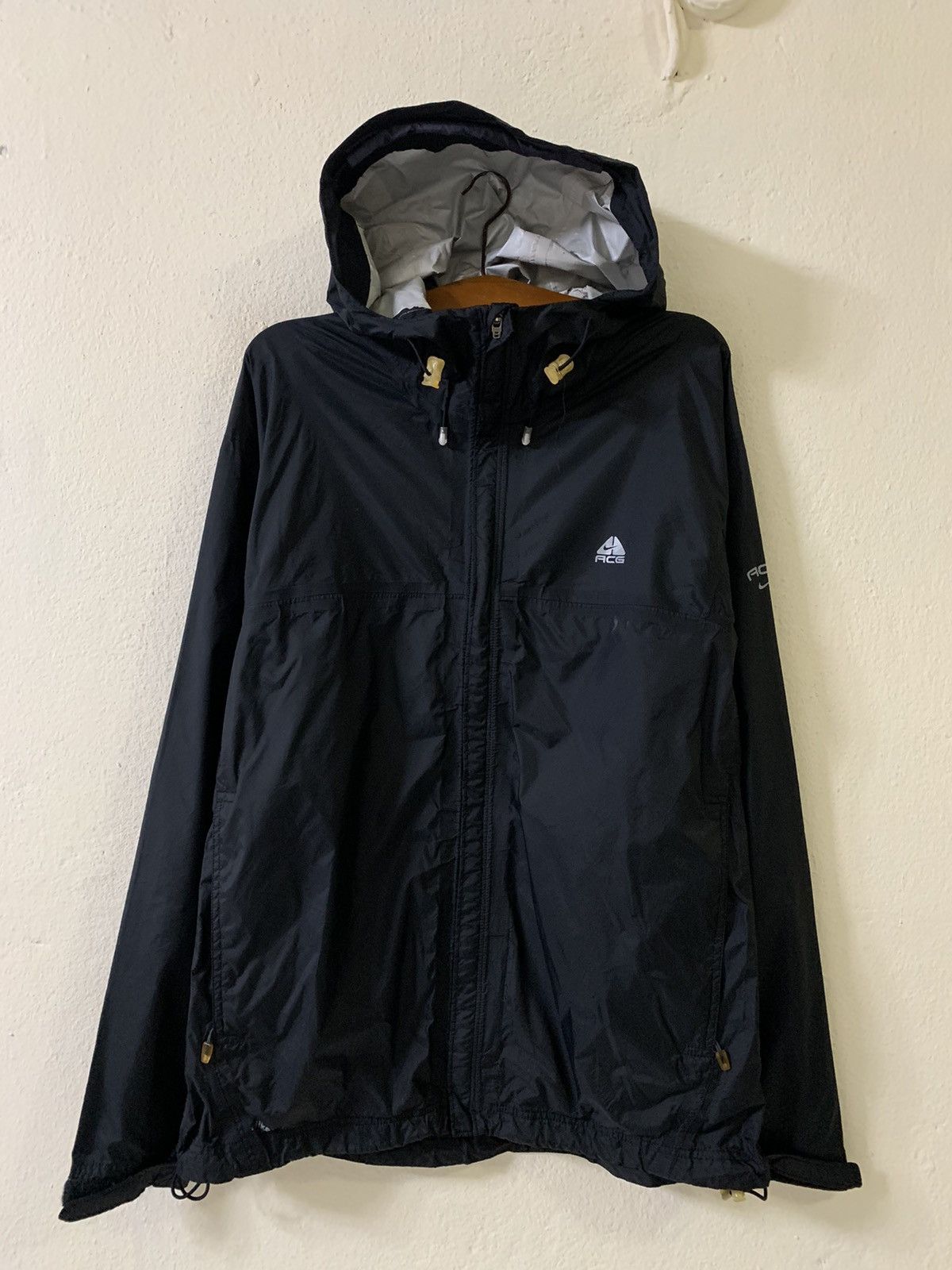 Nike ACG Nike ACG Windbreaker Hoodie Jacket Size US M / EU 48-50 / 2 - 1 Thumbnail