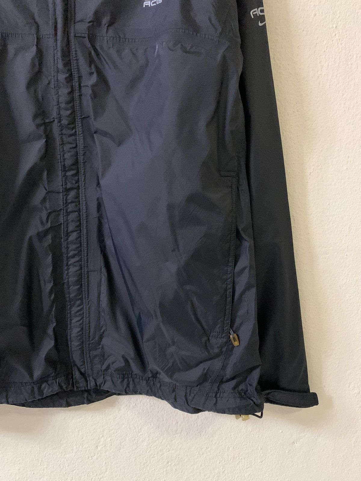 Nike ACG Nike ACG Windbreaker Hoodie Jacket Size US M / EU 48-50 / 2 - 2 Thumbnail