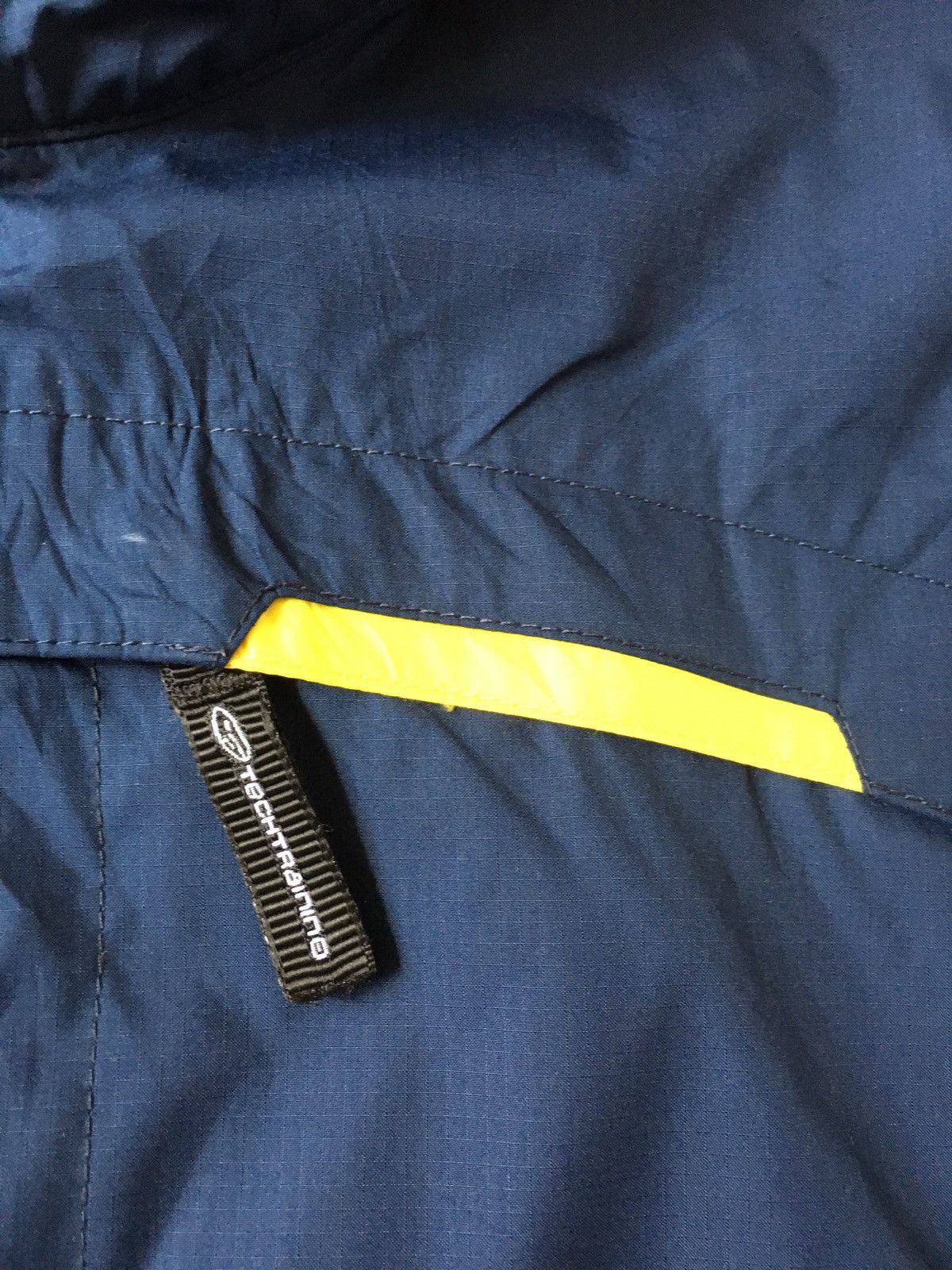 Nike nike vest Size US L / EU 52-54 / 3 - 3 Thumbnail