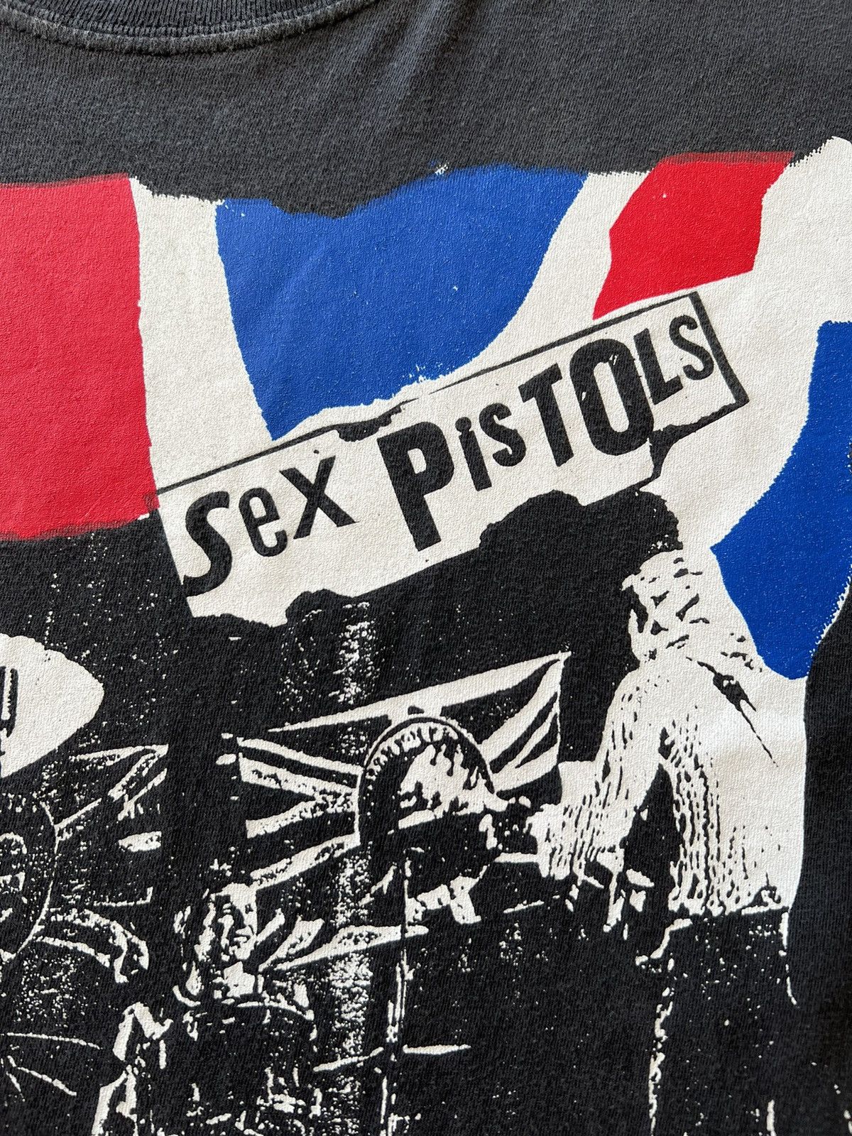 Band Tees Vintage 90s Sex Pistols God Save The Queen Black Tee Size US L / EU 52-54 / 3 - 10 Thumbnail