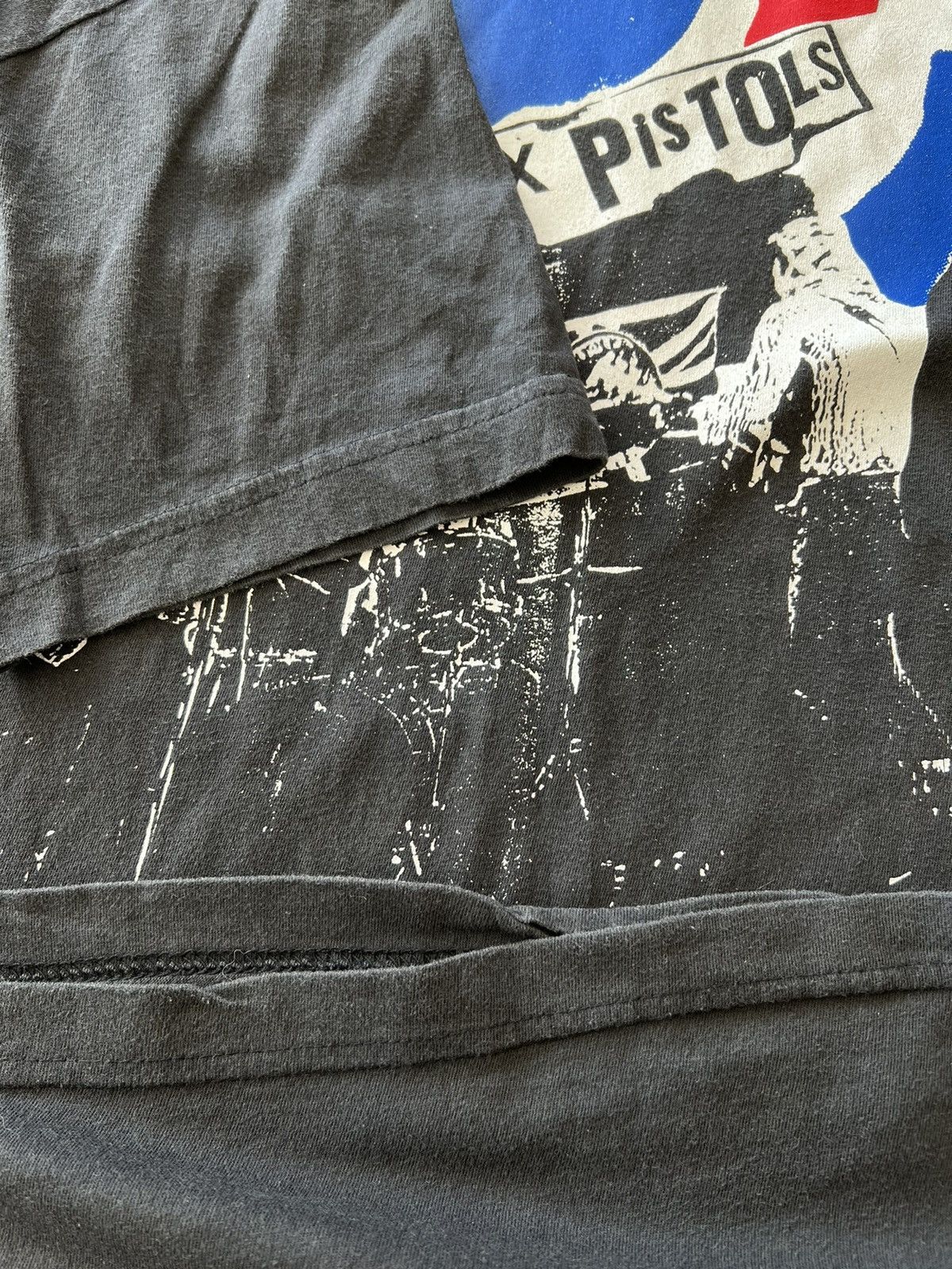 Band Tees Vintage 90s Sex Pistols God Save The Queen Black Tee Size US L / EU 52-54 / 3 - 13 Thumbnail