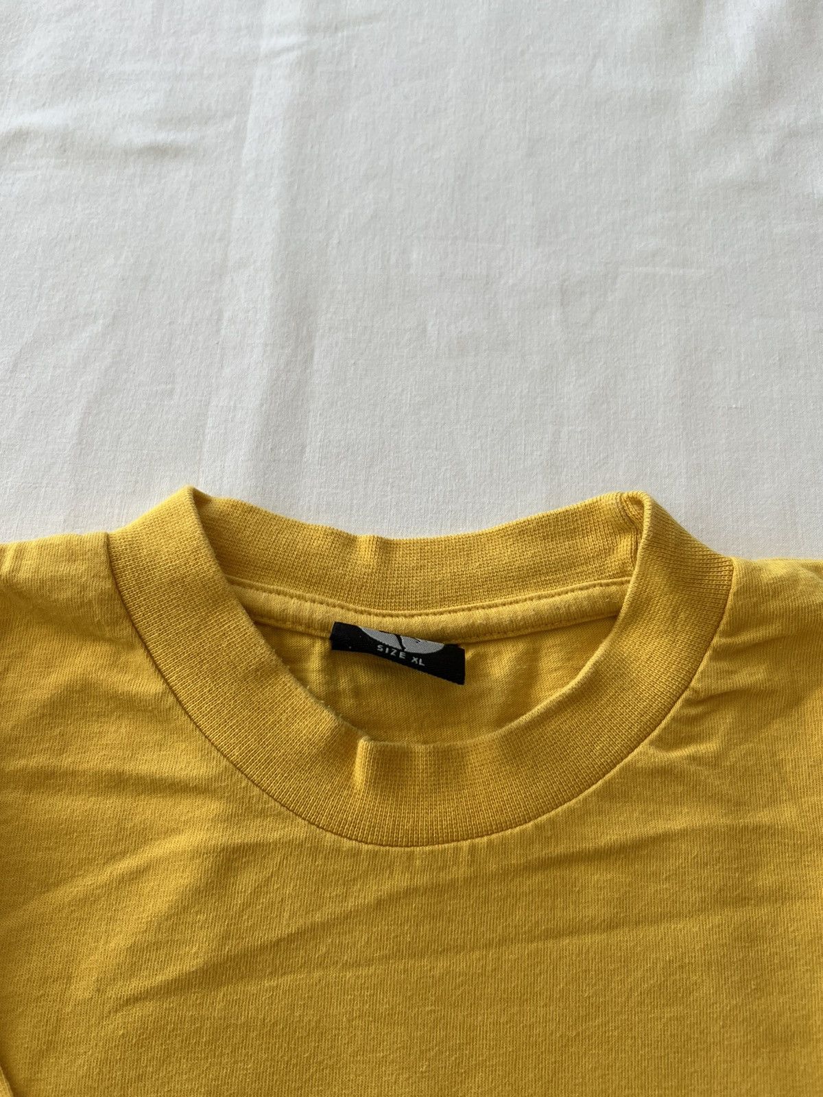 Anime Vintage 90s Sailor Moon Anime Yellow Tee Size US XL / EU 56 / 4 - 9 Thumbnail