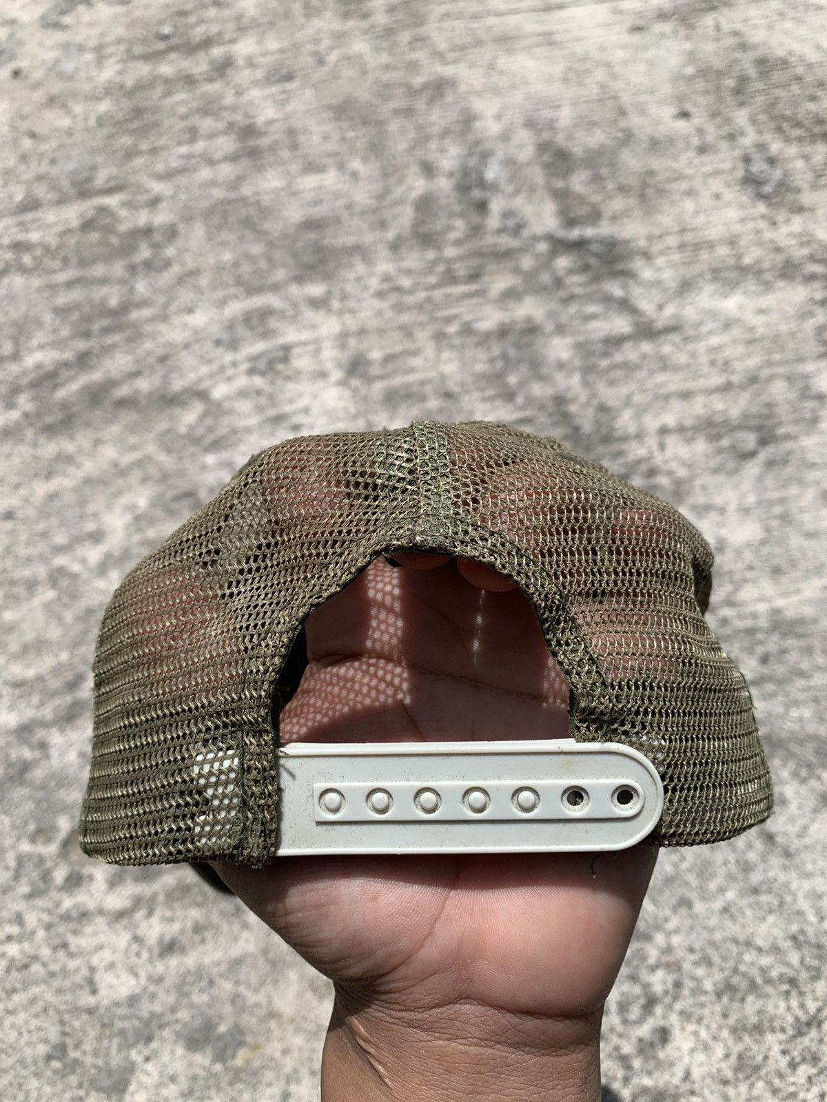 Ed Hardy Ed hardy trucker hats dog & crystal Size ONE SIZE - 8 Thumbnail