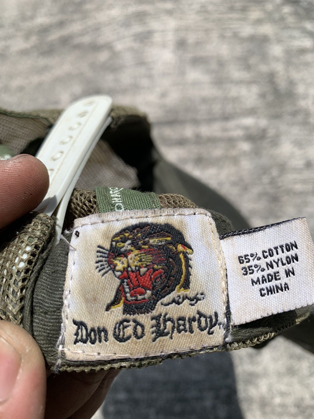 Ed Hardy Ed hardy trucker hats dog & crystal Size ONE SIZE - 12 Thumbnail