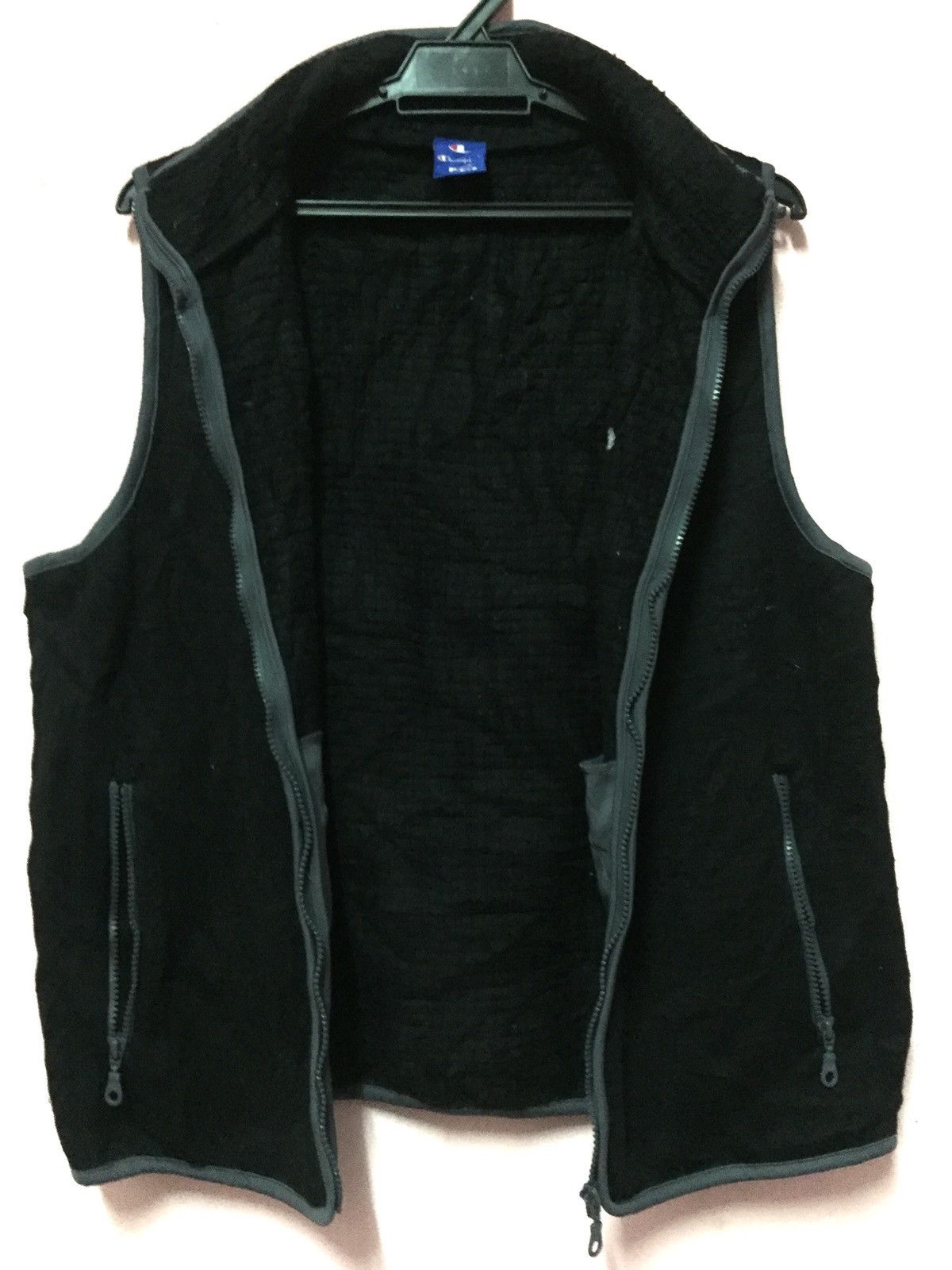 Champion × City Streets CHAMPION Vest Size L Size US L / EU 52-54 / 3 - 8 Thumbnail