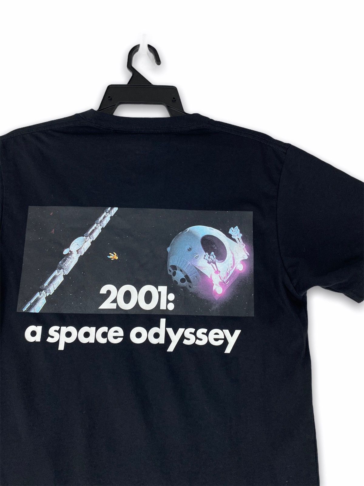 Uniqlo Rare Design 2001 a space odyssey Size US M / EU 48-50 / 2 - 2 Thumbnail