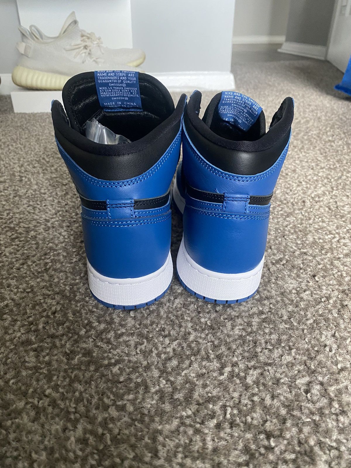 Jordan Brand × Nike Size 6Y GS Jordan 1 High Marina Blue Size US 6 / EU 39 - 4 Thumbnail