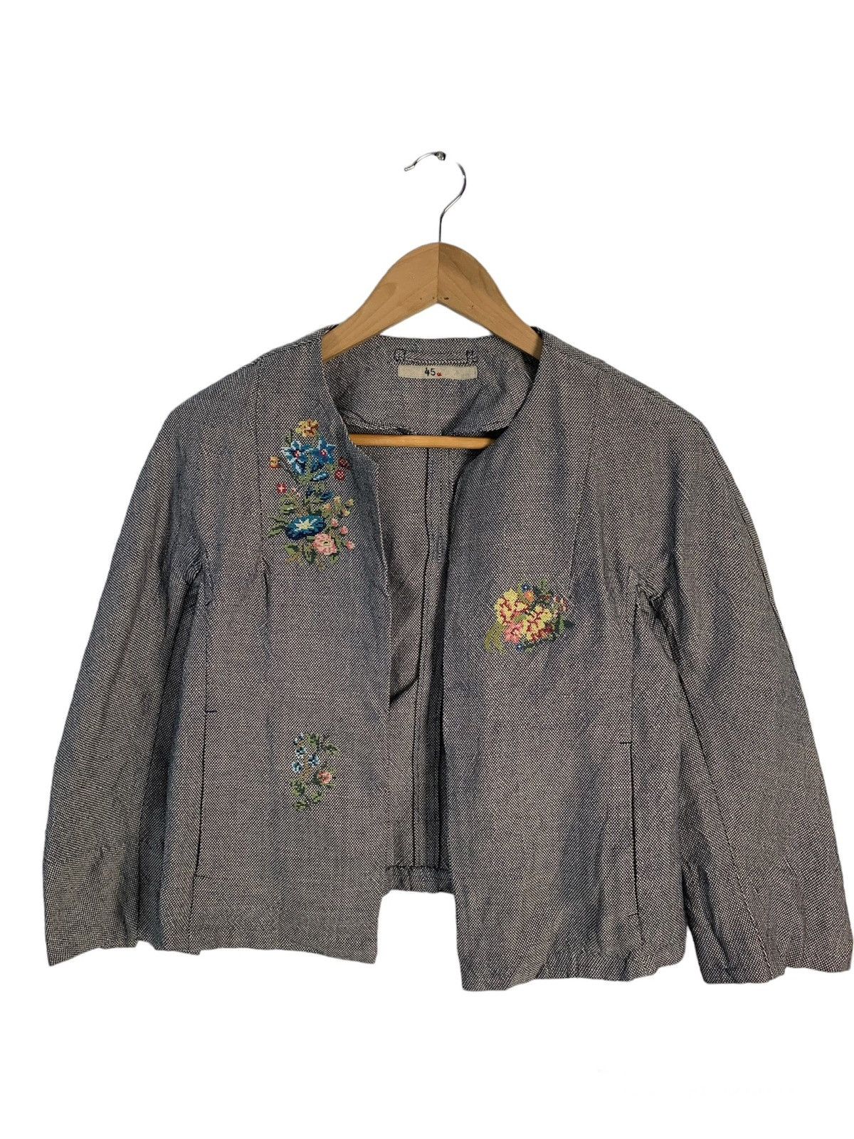 image of 45Rpm Flower Design Buttonless Crop Jacket in Grey, Women's (Size XS)