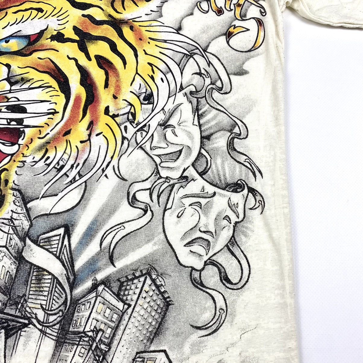 Handmade 00’s Vintage Hand Made Japanese Tiger Print Archive T Shirt Size US L / EU 52-54 / 3 - 7 Thumbnail