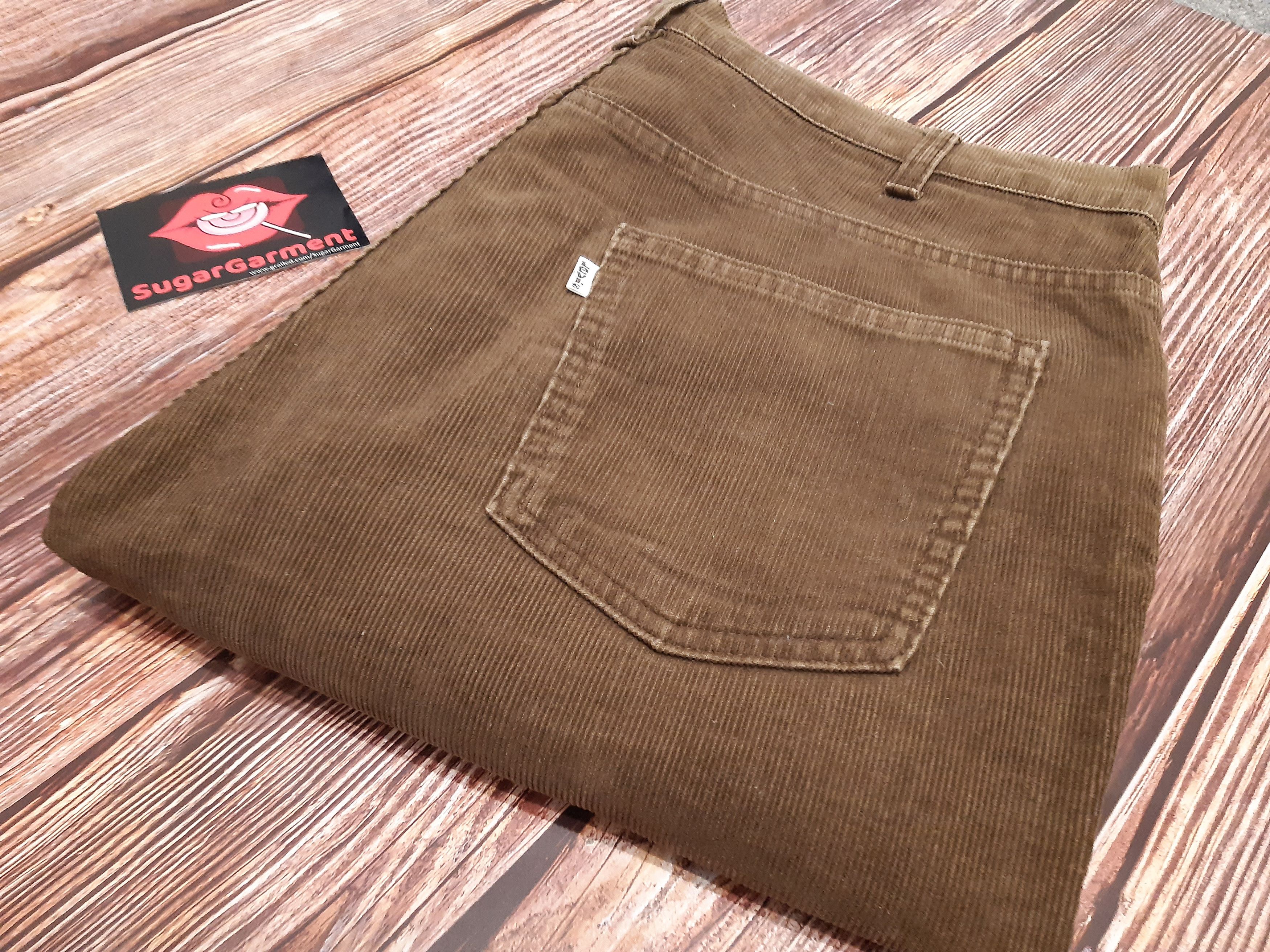 Levi's Levis 646 Jeans Flare Bell Bottom Corduroy Vintage Size US 35 - 13 Thumbnail