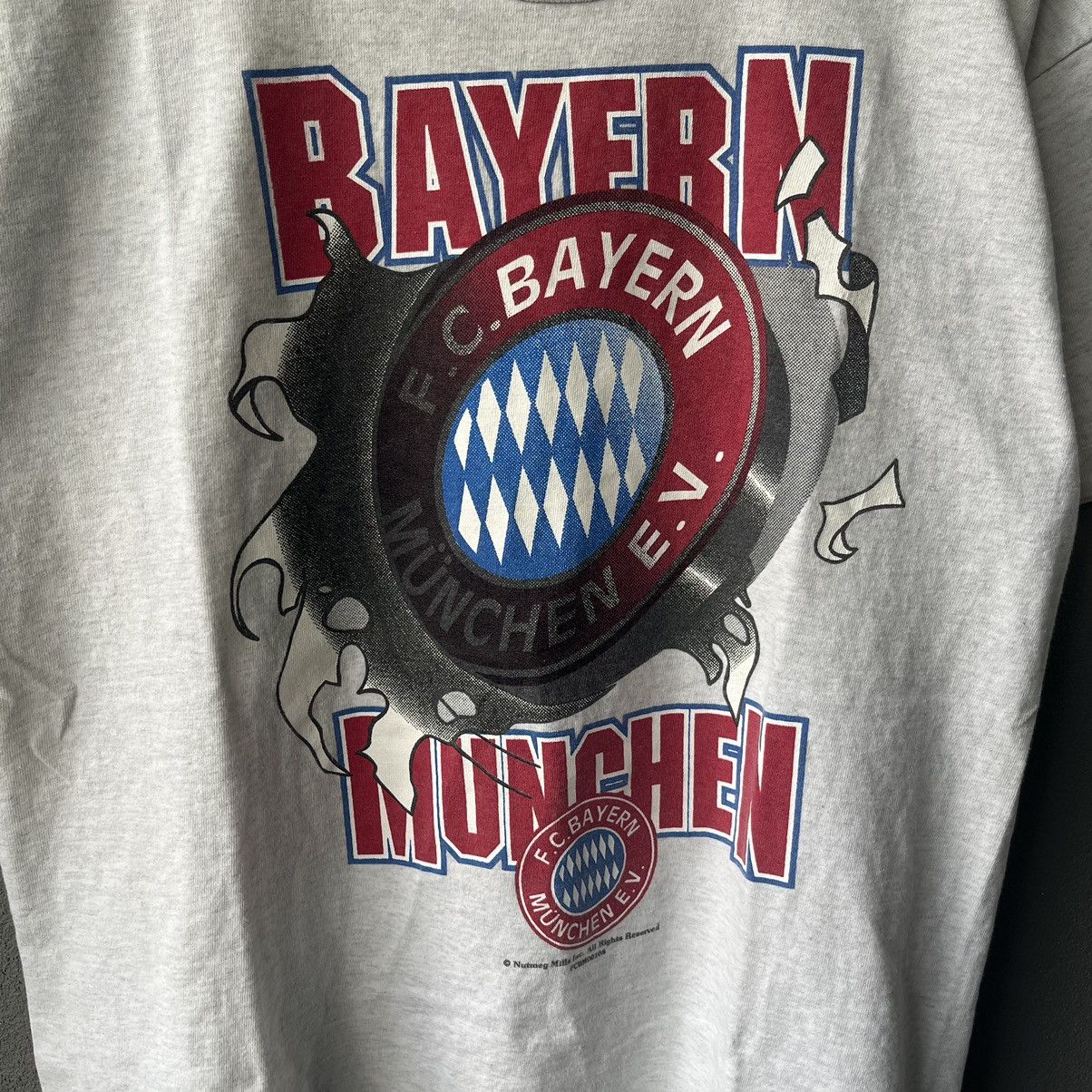 Nutmeg (Made in UK) Vintage Bayern Munich Fullprint Grey T-shirt Size US M / EU 48-50 / 2 - 2 Thumbnail