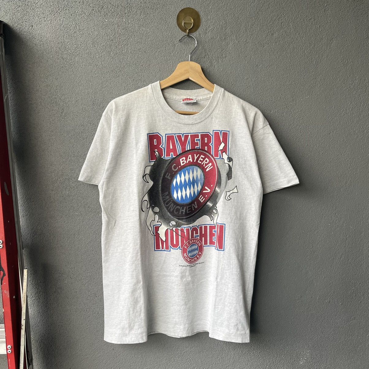 Nutmeg (Made in UK) Vintage Bayern Munich Fullprint Grey T-shirt Size US M / EU 48-50 / 2 - 1 Thumbnail