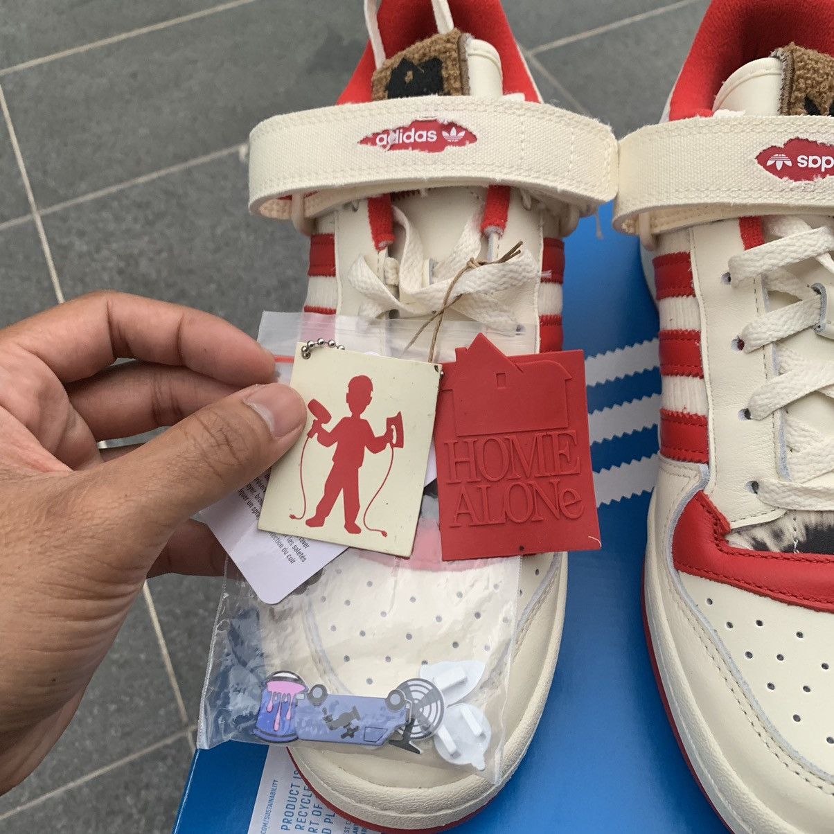 Adidas Adidas Forum Low x Home Alone Shoes Size US 9 / EU 42 - 6 Thumbnail
