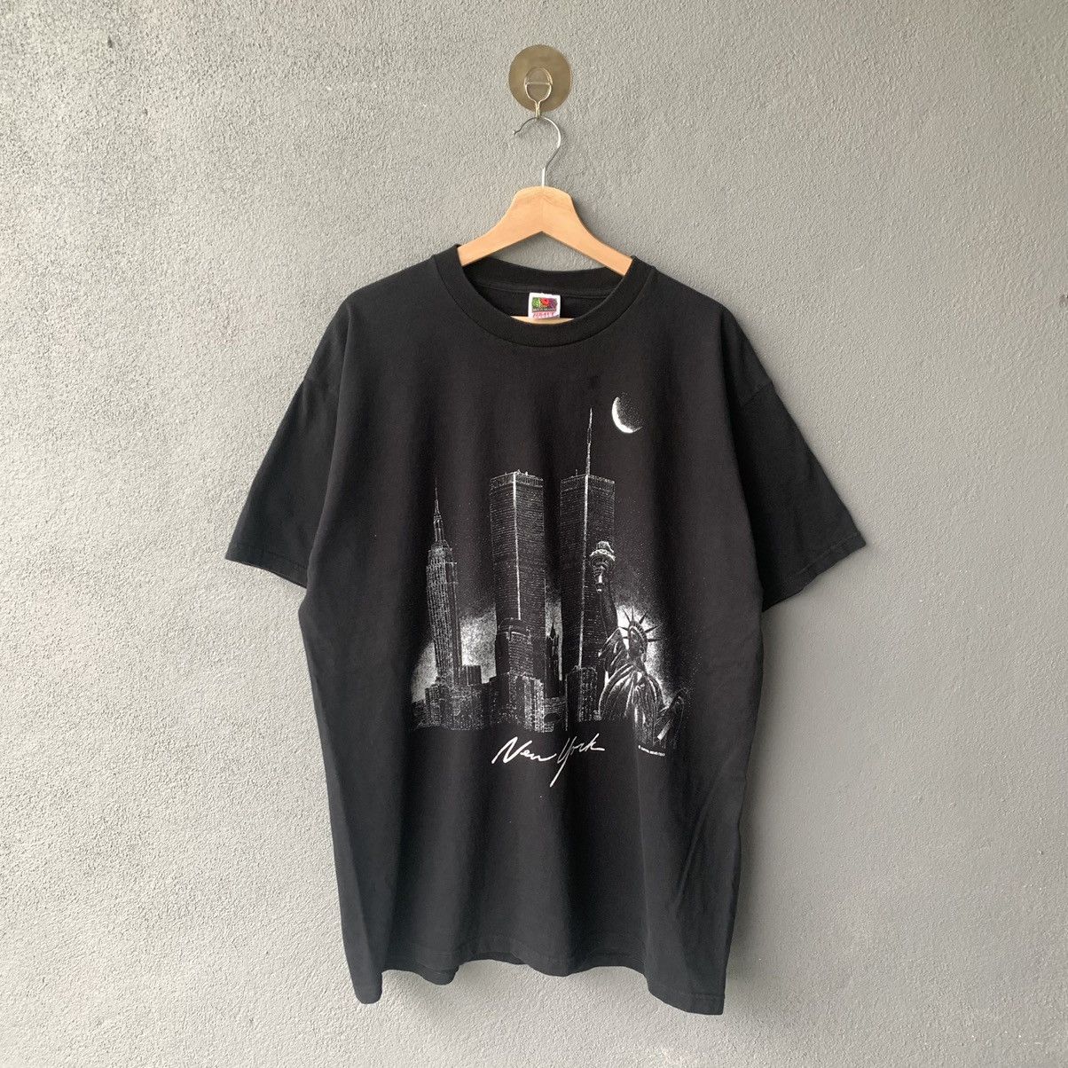 Vintage Vintage 1992 World Trade Center New York T-Shirt Size US XL / EU 56 / 4 - 1 Thumbnail