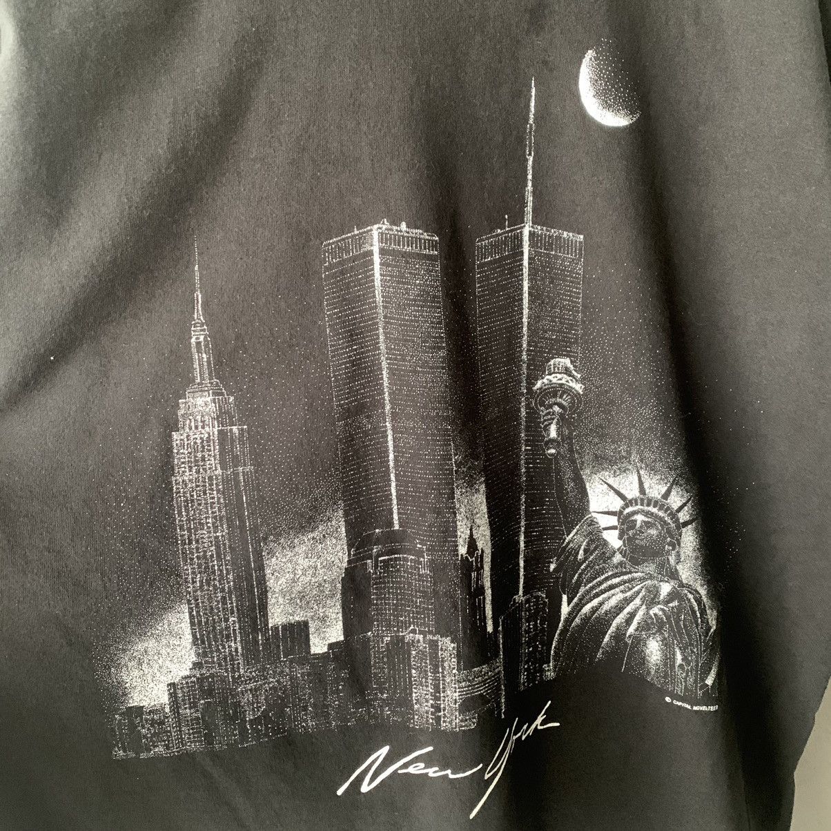Vintage Vintage 1992 World Trade Center New York T-Shirt Size US XL / EU 56 / 4 - 2 Thumbnail