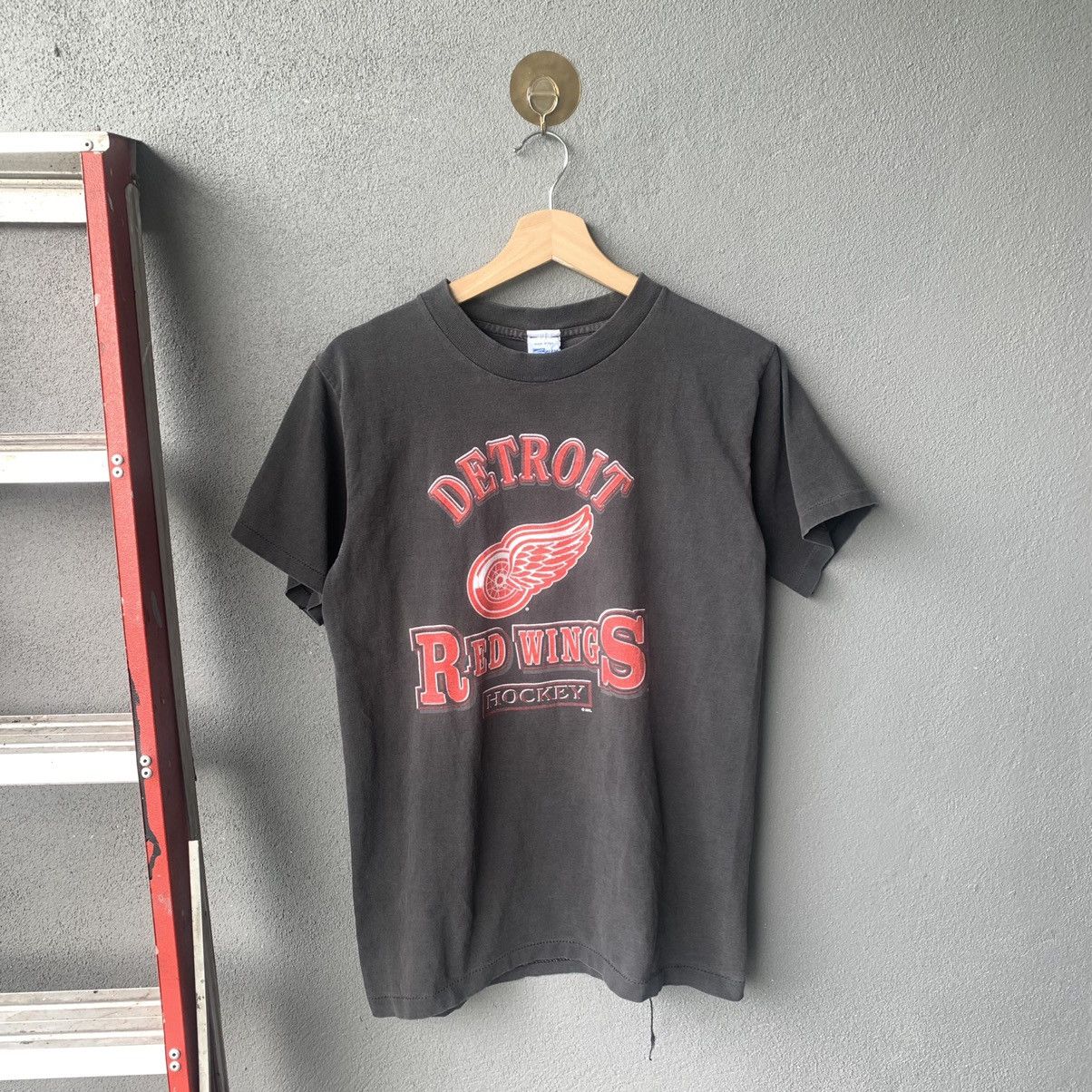 NHL Vintage NHL Detroit Red Wings Hockey Black T-shirt Size US M / EU 48-50 / 2 - 1 Thumbnail