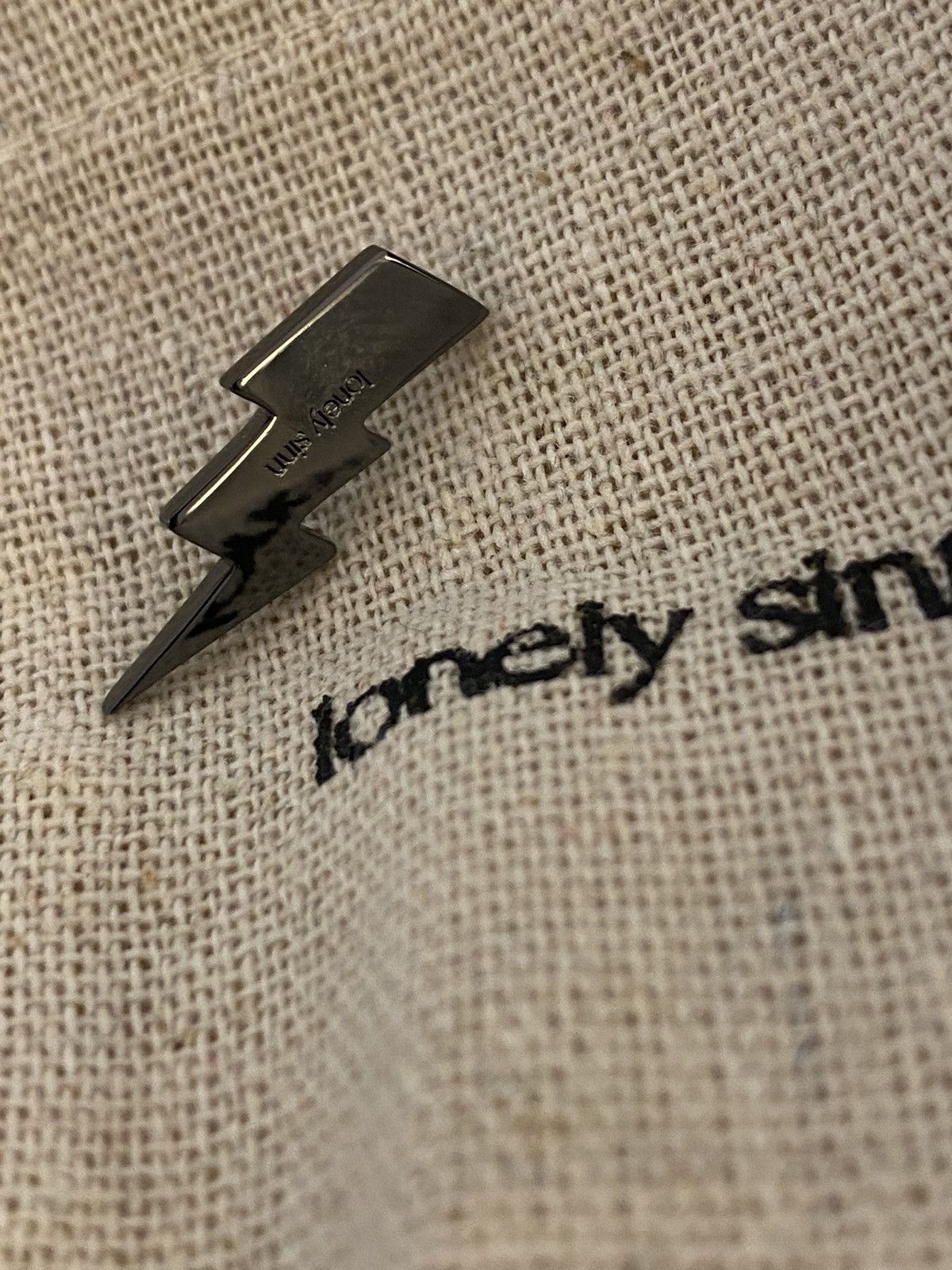 Other Lonely Sinn Thunderbolt Shoe Pendant NWT Size ONE SIZE - 6 Thumbnail
