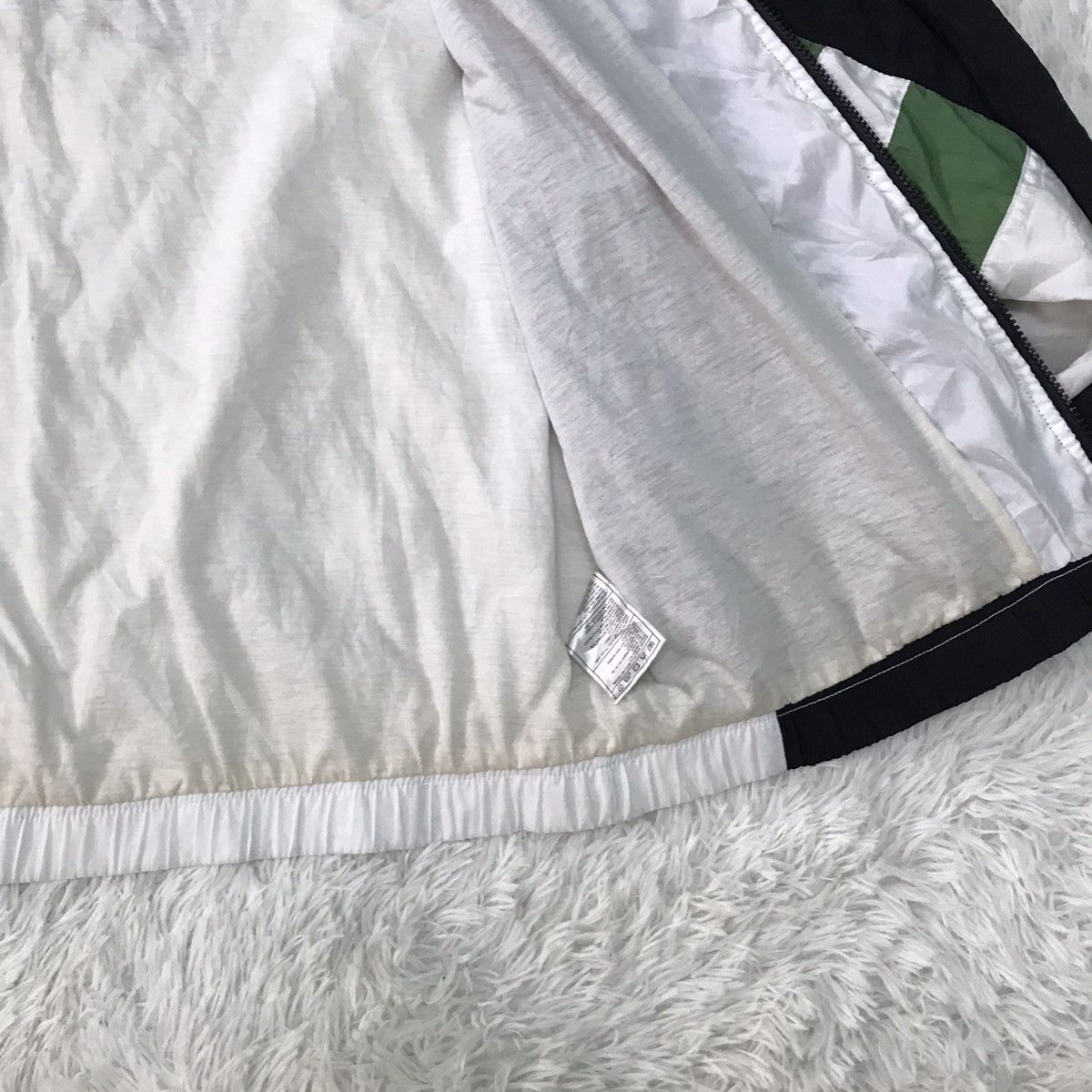 Nike Vtg Nike Swoosh Embroidery Jacket Size US M / EU 48-50 / 2 - 18 Thumbnail