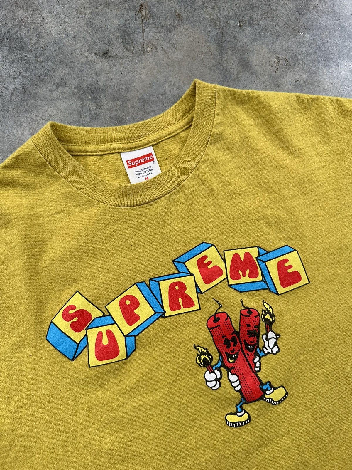 Supreme Supreme Dynamite Arc Logo Tee Acid Yellow SS19 Medium Bomb Size US M / EU 48-50 / 2 - 1 Thumbnail
