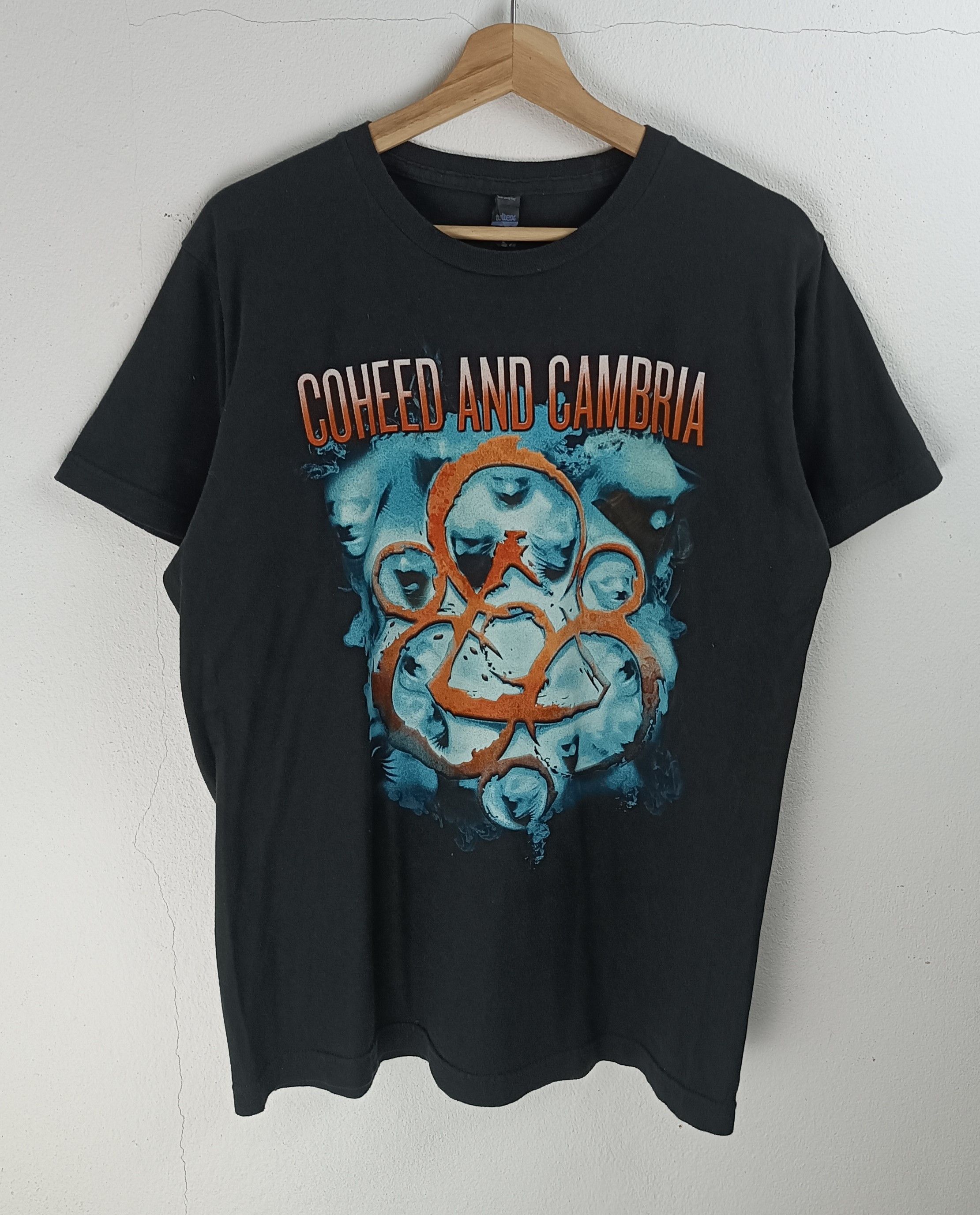 Band Tees VINTAGE COHEED AND CAMBRIA TEES (mars volta deafheaven used) Size US M / EU 48-50 / 2 - 3 Thumbnail