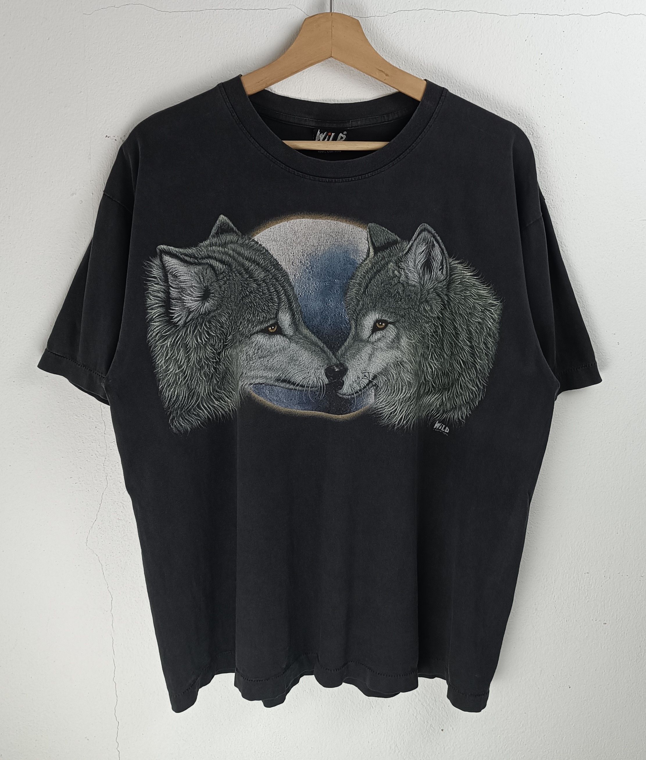 Other VINTAGE 90'S ALPHA WOLF UNDER THE MOON TEE Size US L / EU 52-54 / 3 - 3 Thumbnail