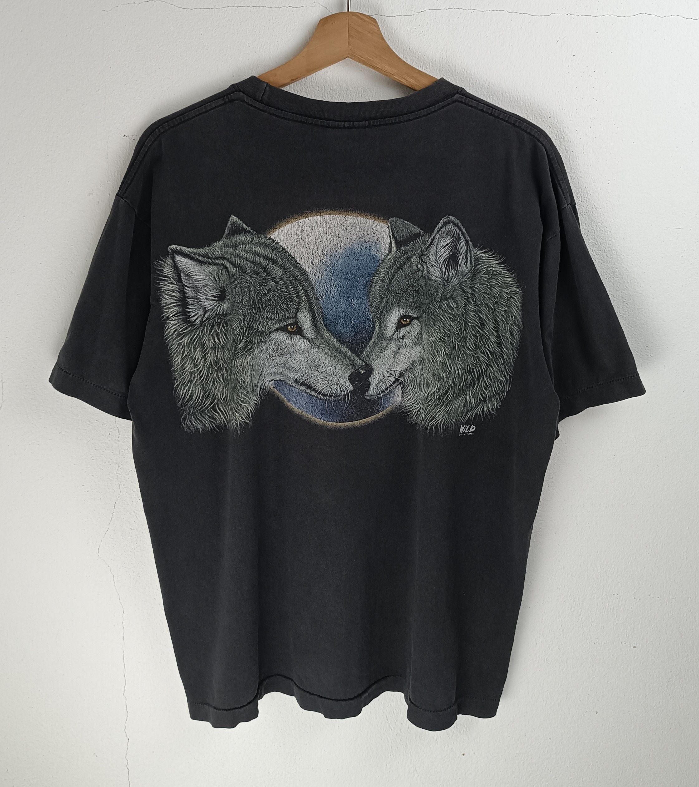 Other VINTAGE 90'S ALPHA WOLF UNDER THE MOON TEE Size US L / EU 52-54 / 3 - 4 Thumbnail