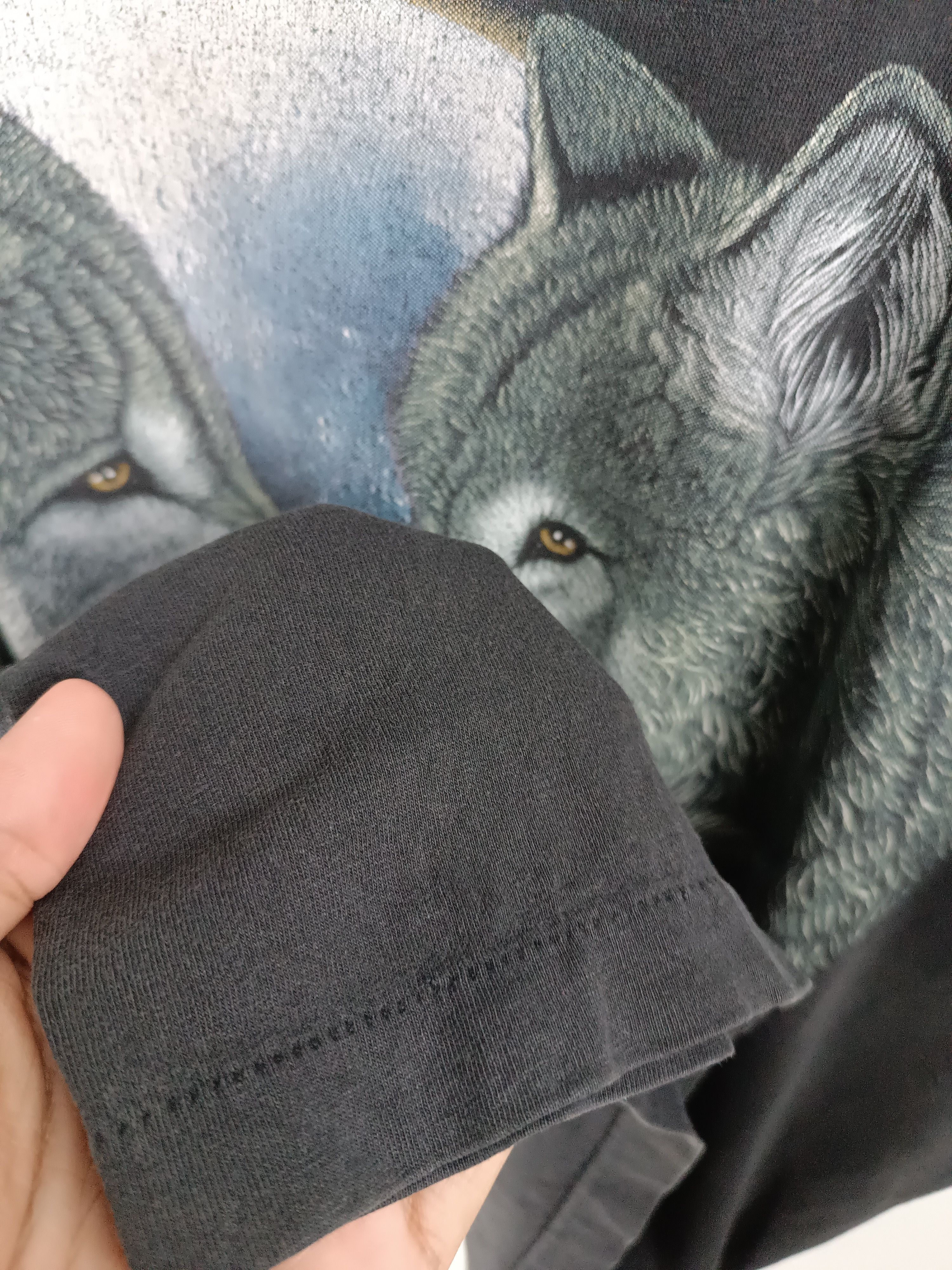 Other VINTAGE 90'S ALPHA WOLF UNDER THE MOON TEE Size US L / EU 52-54 / 3 - 12 Thumbnail