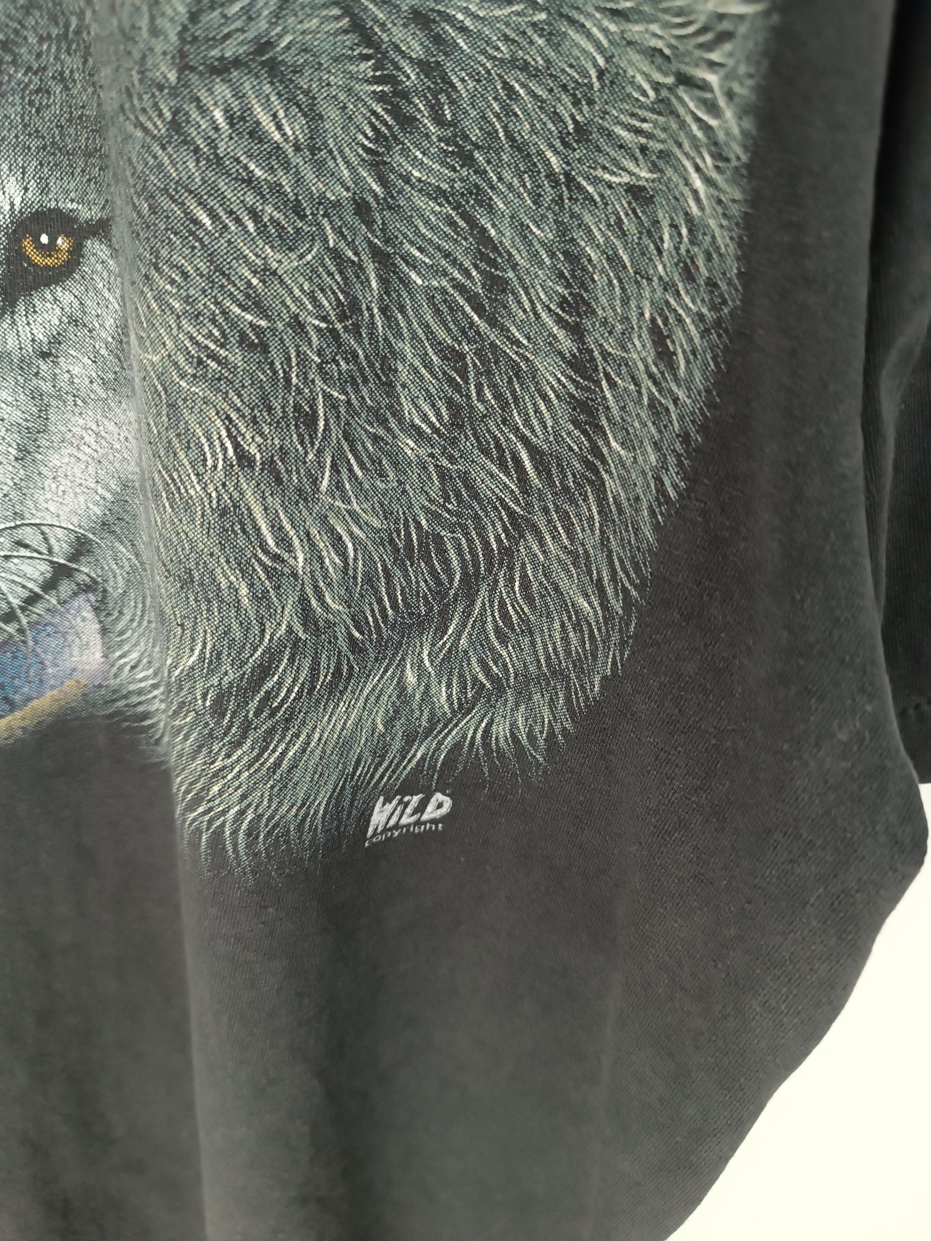 Other VINTAGE 90'S ALPHA WOLF UNDER THE MOON TEE Size US L / EU 52-54 / 3 - 18 Thumbnail