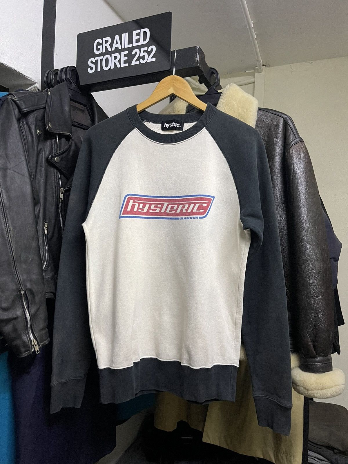 Hysteric Glamour HYSTERIC GLAMOUR SUNFADED SWEATSHIRT Size US M / EU 48-50 / 2 - 11 Thumbnail