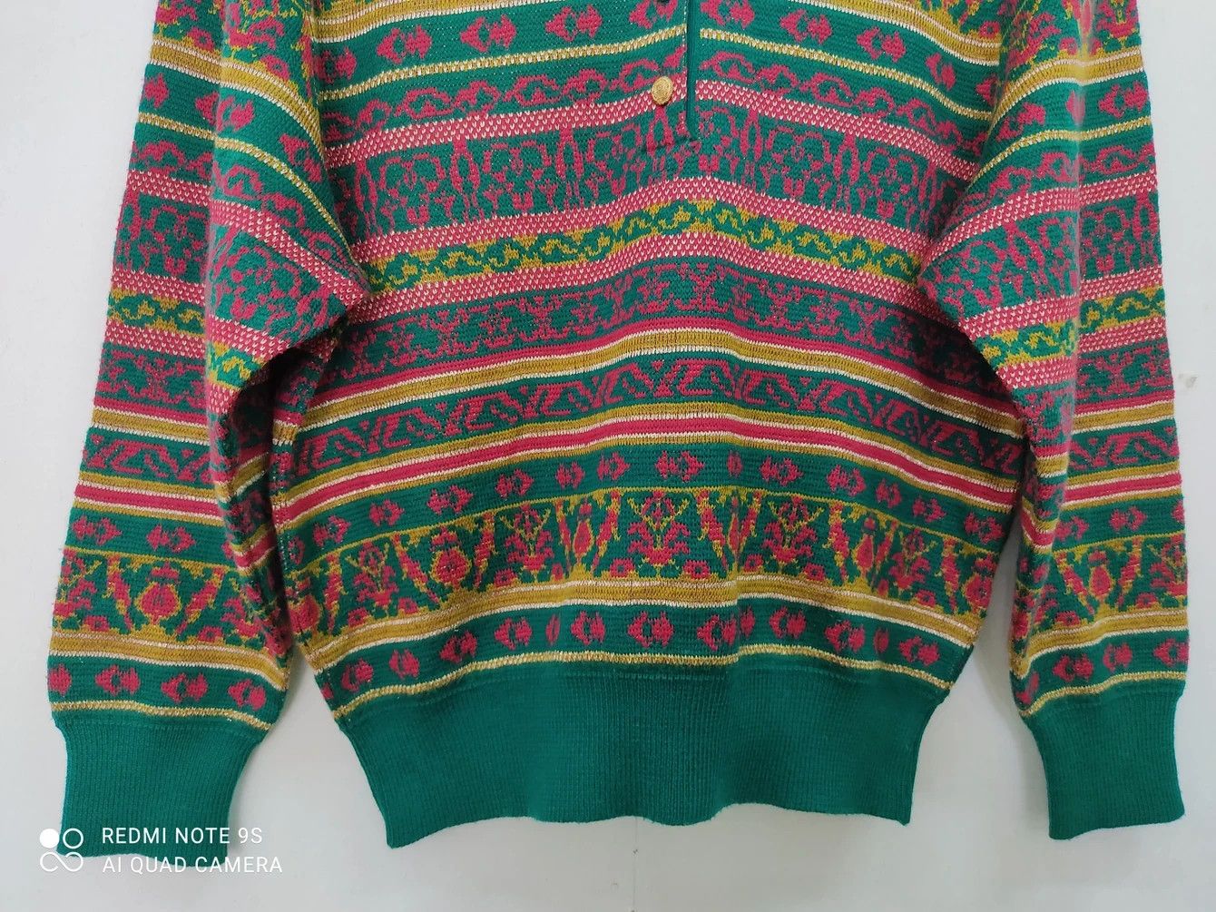 Native Rare ! Vintage Green Wedge Stripe Art Motif Knitwear Jumper Size US M / EU 48-50 / 2 - 3 Thumbnail