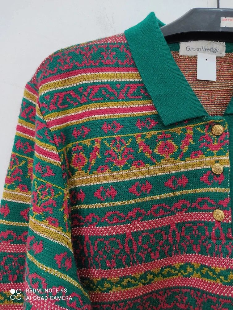 Native Rare ! Vintage Green Wedge Stripe Art Motif Knitwear Jumper Size US M / EU 48-50 / 2 - 4 Thumbnail