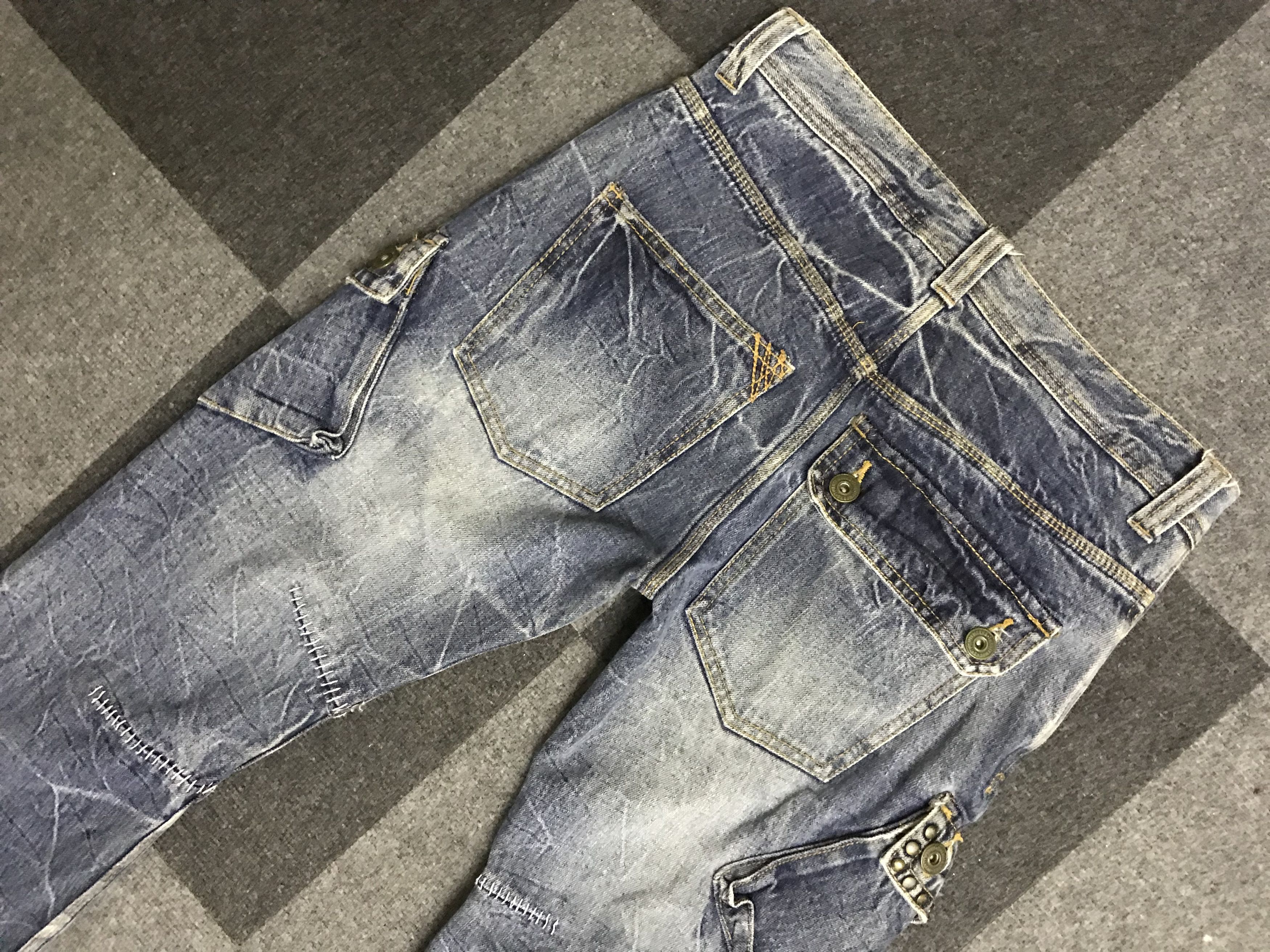 Japanese Brand D115 TWENTYWORKS Japan Riveted Cargo Jeans Size US 32 / EU 48 - 16 Thumbnail