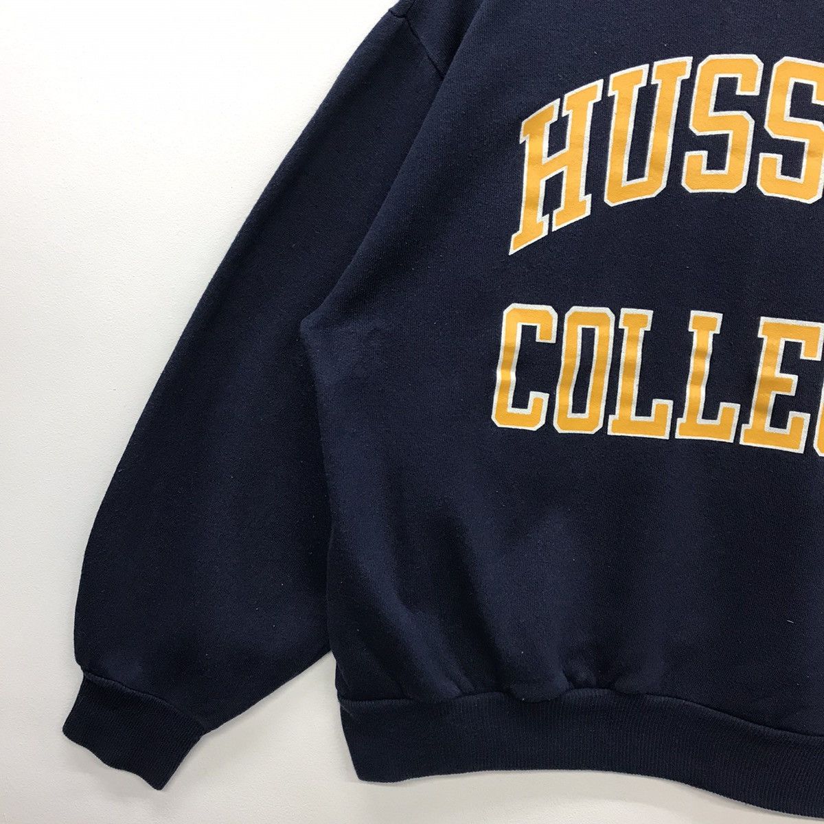 Champion × Vintage Rare!! Vintage Champion Husson College Sweatshirt Size US L / EU 52-54 / 3 - 5 Thumbnail