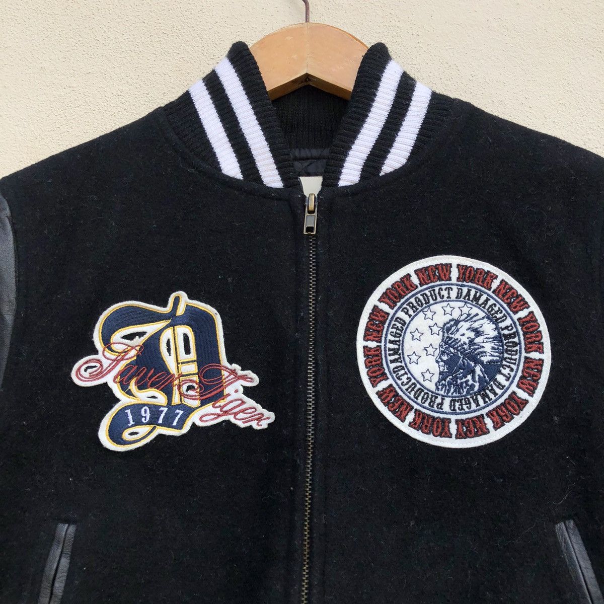 Japanese Brand × Vintage Vintage GLAD NEWS JAPAN NICE DESIGN Varsity Jacket Women XS Size ONE SIZE - 7 Thumbnail