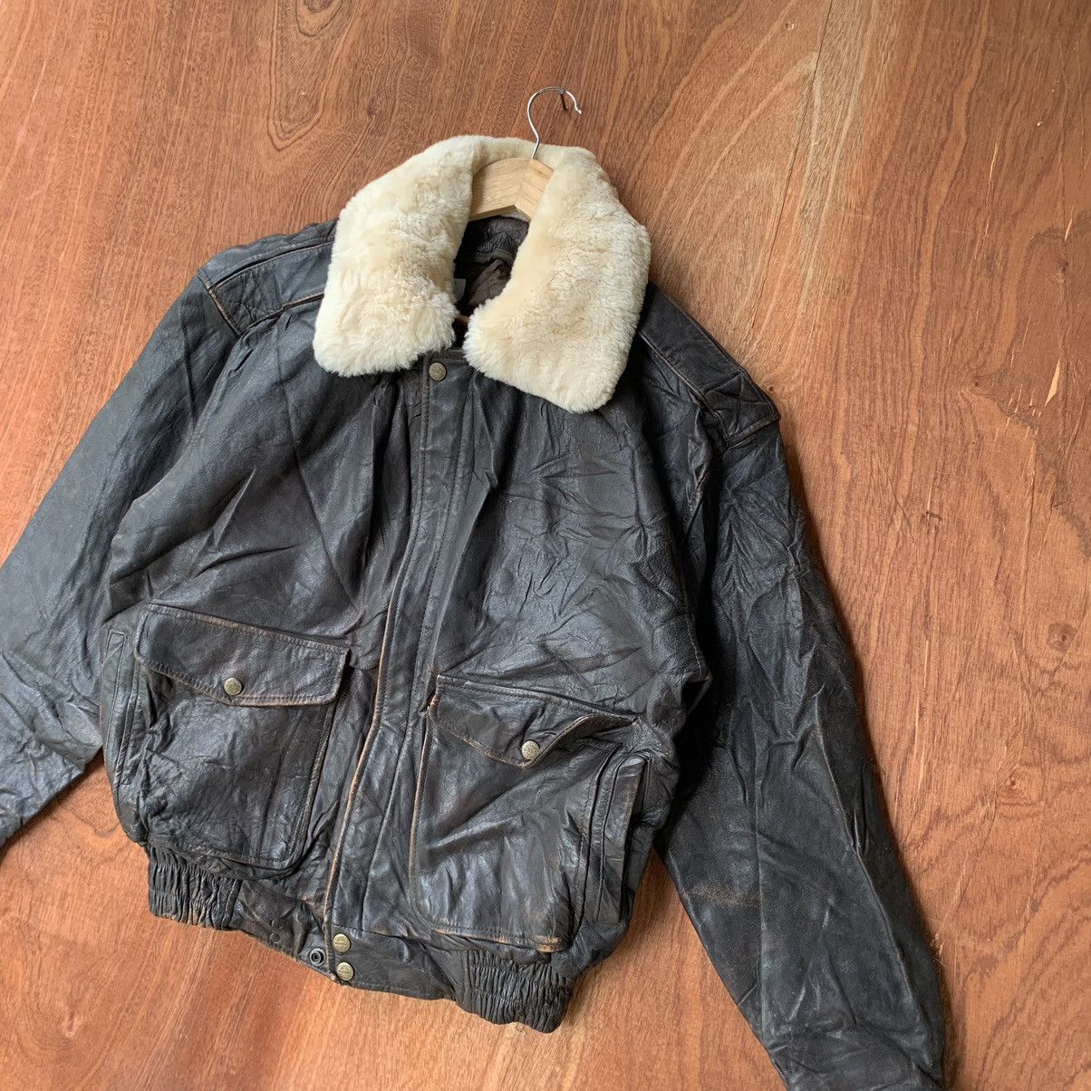 Branded Leather ‼️BINDING NOW‼️Vintage Classic Leather Jacket Size US M / EU 48-50 / 2 - 3 Thumbnail