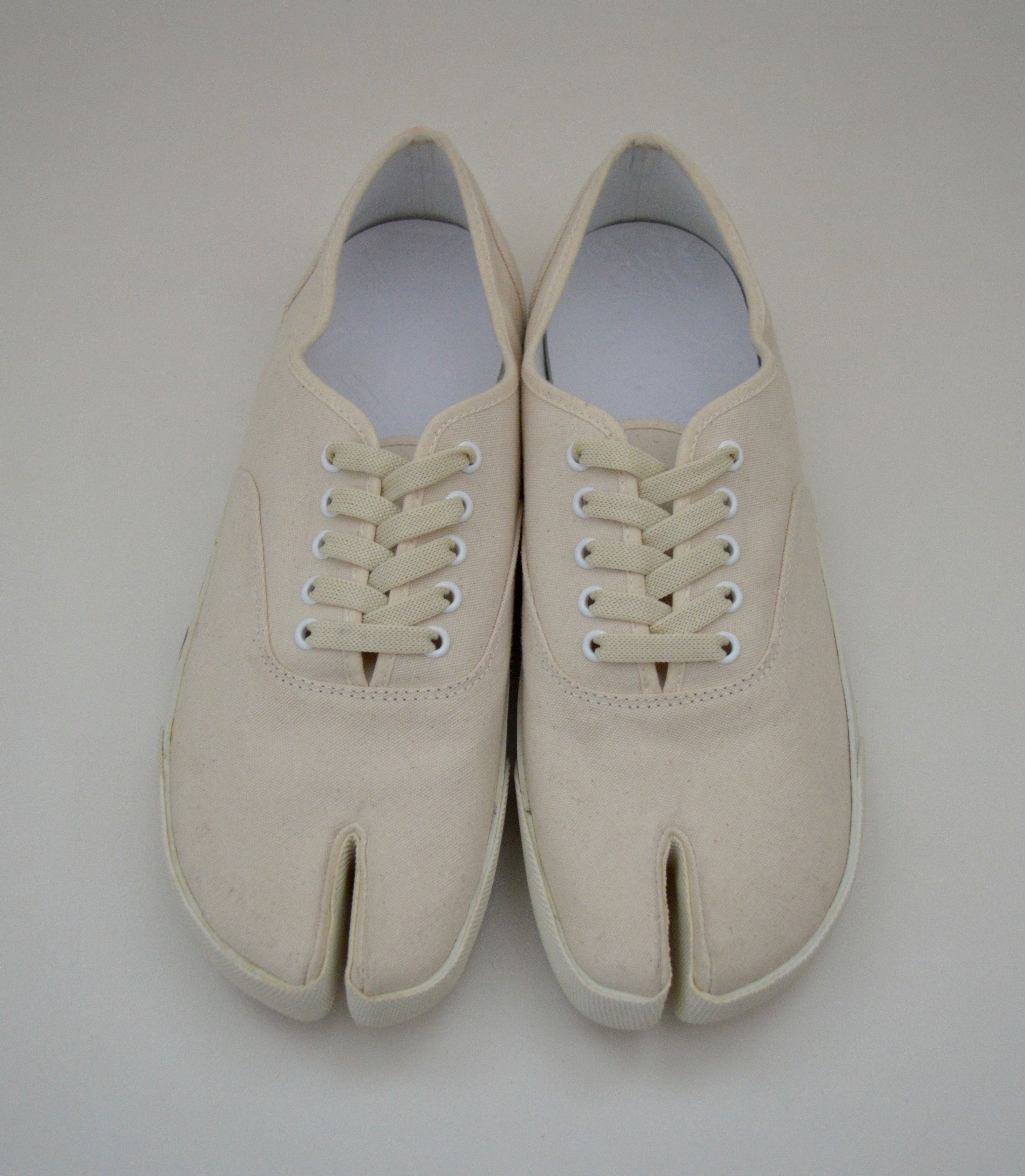 image of Maison Margiela Canvas 'vans Era' Tabi Sneakers in Off White, Men's (Size 11)