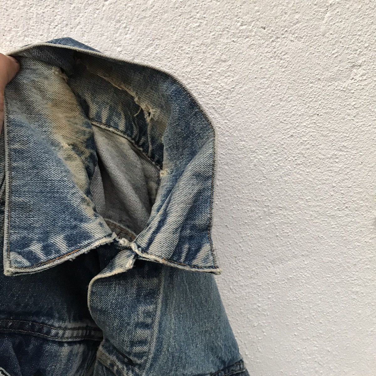 Levi's Vintage Levi’s Distressed Rips Denim Jackets Size US S / EU 44-46 / 1 - 16 Thumbnail