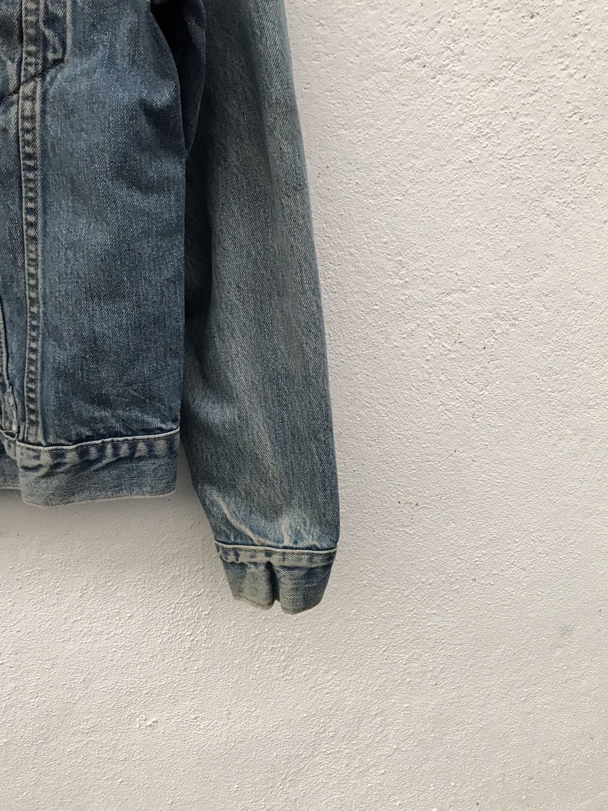 Levi's Vintage Levi’s Distressed Rips Denim Jackets Size US S / EU 44-46 / 1 - 5 Thumbnail