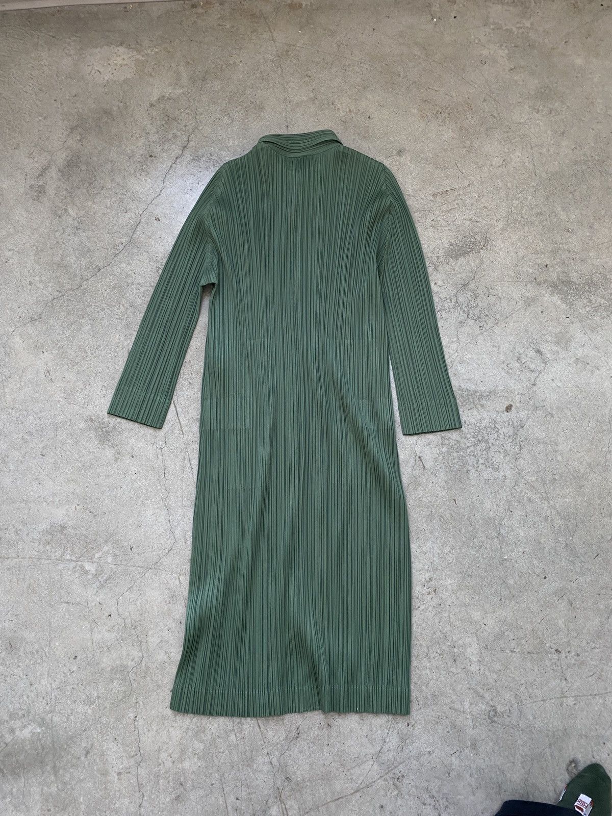 Pleats Please Issey Miyake Pleats Please Buttoned Coat Dress Size S / US 4 / IT 40 - 7 Thumbnail