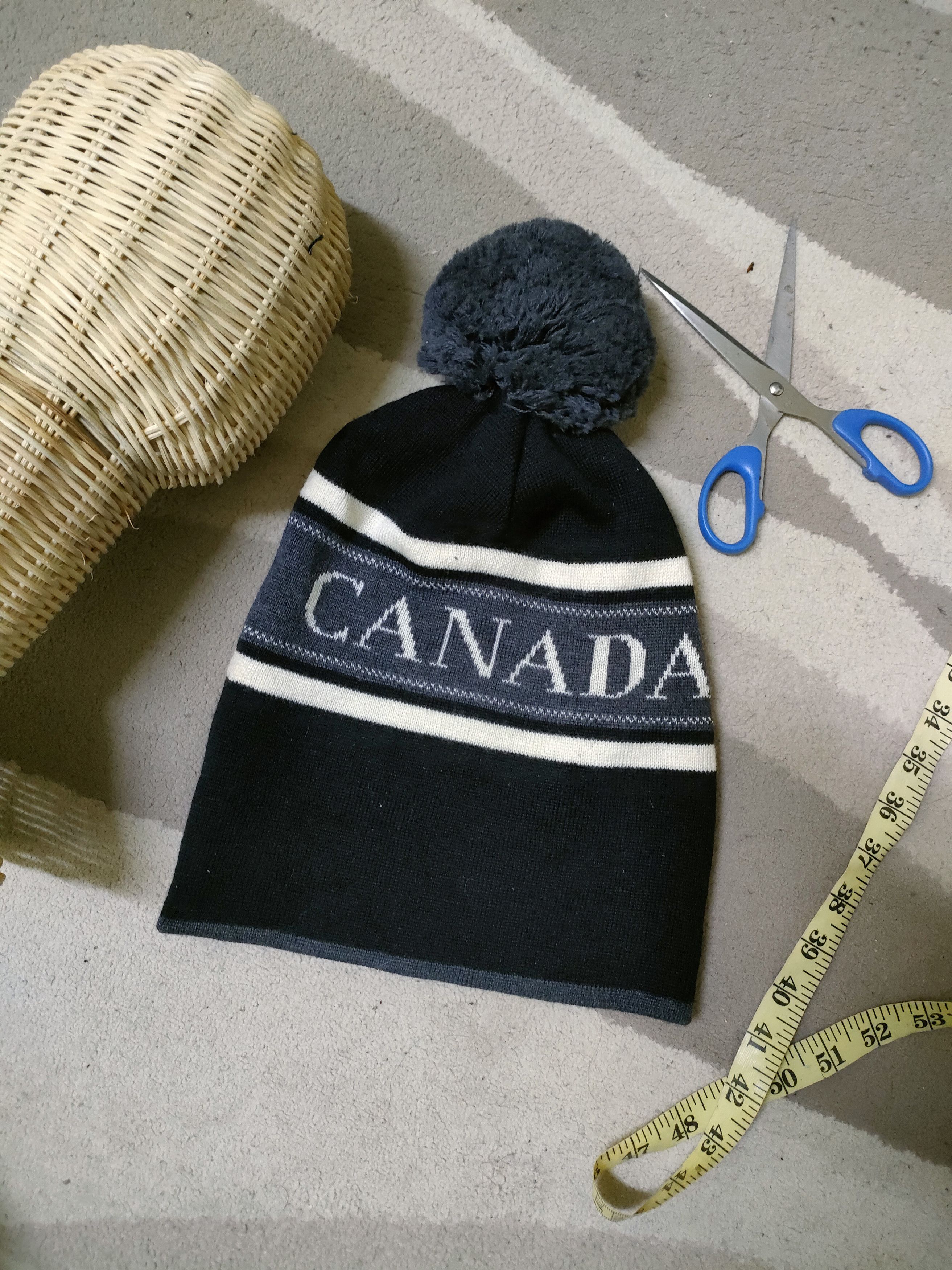 Canada Goose 🔥 Steals 🔥 Canada Goose Snowcap Size ONE SIZE - 1 Thumbnail