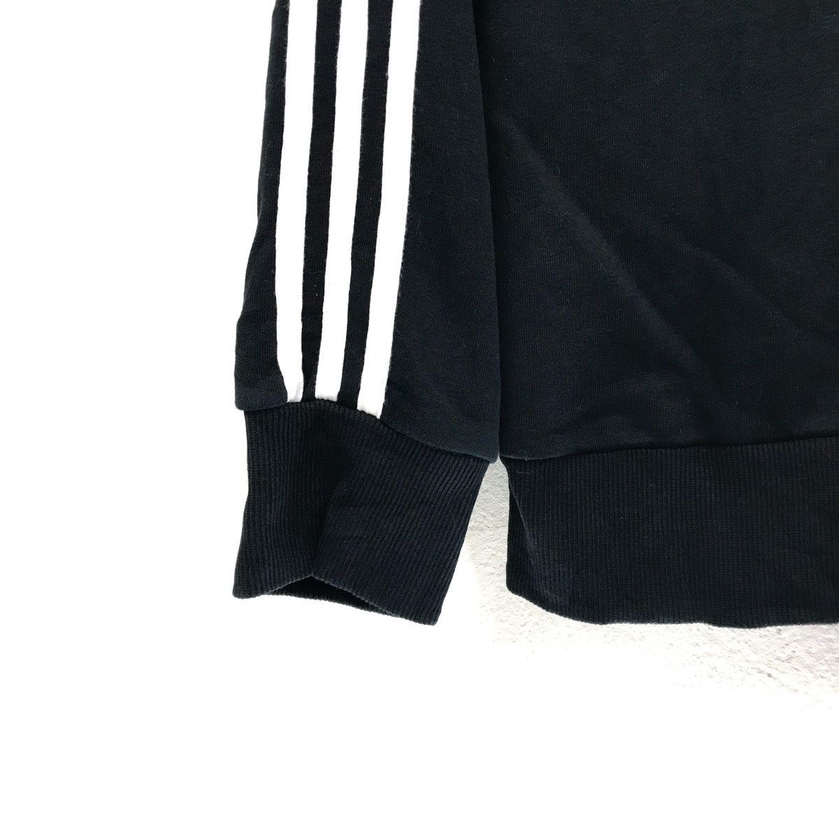 Adidas × Vintage Vintage Adidas Sweatshirt Adidas CrewNeck Biglogo Adidas Size US S / EU 44-46 / 1 - 4 Thumbnail