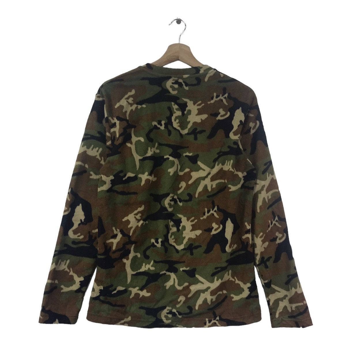 Uniqlo UNIQLO ANDY WARHOL Japan Brand Fleece Camouflage Sweatshirt Size US L / EU 52-54 / 3 - 6 Thumbnail