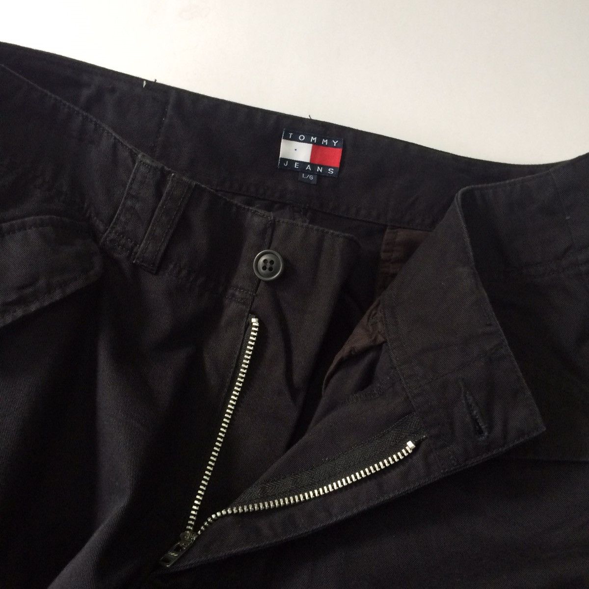 Tommy Hilfiger TOMMY HILFIGER CARGO POCKET BAGGY PANTS T Size US 32 / EU 48 - 14 Thumbnail