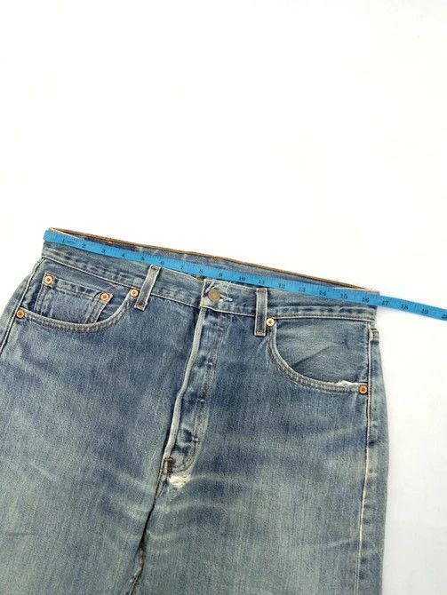 Levi's 90s Vintage Levi's 501 Made In USA Distressed Jeans 33x30 Size US 33 - 7 Thumbnail