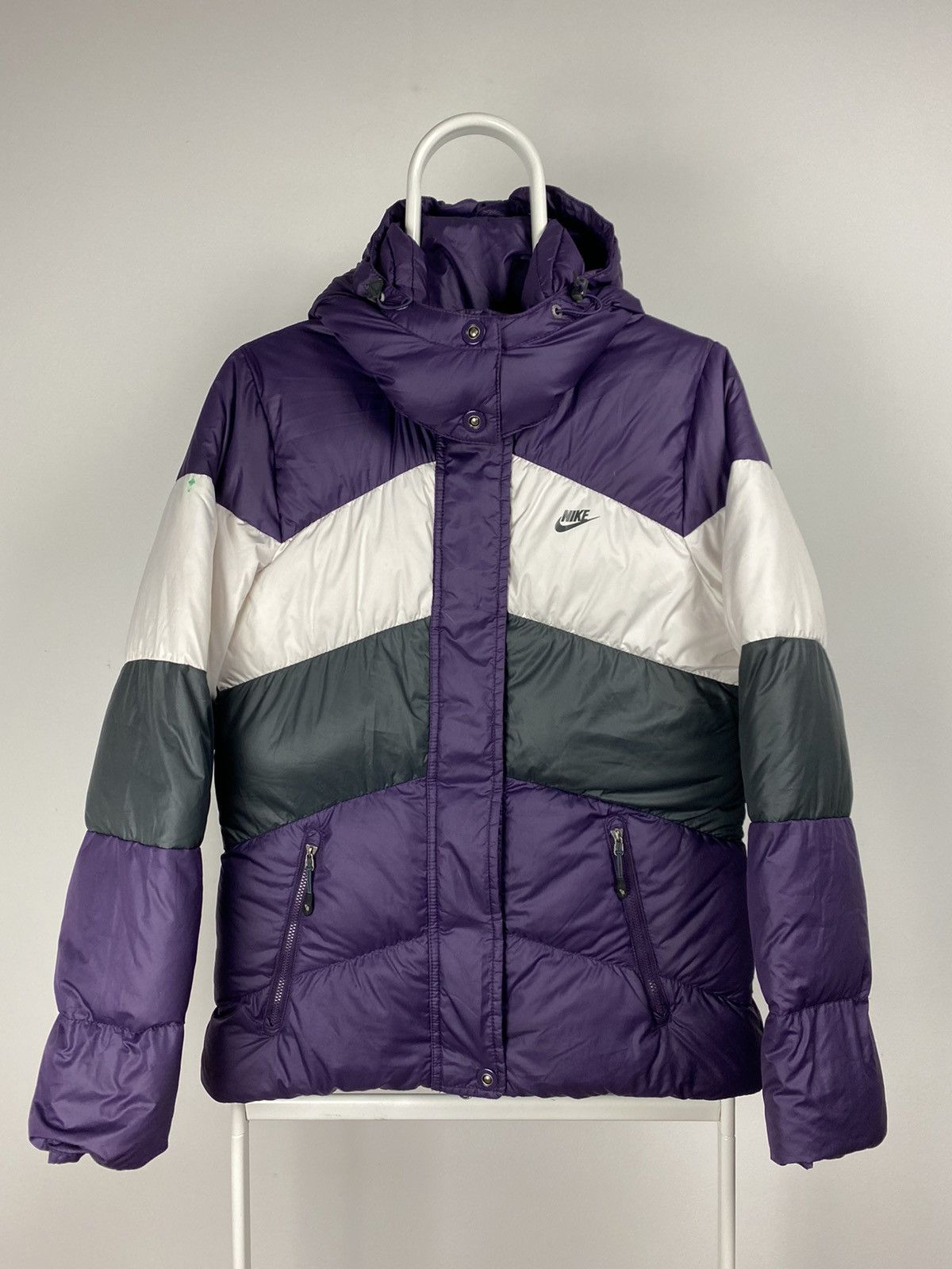 Nike × Vintage Nike vintage purple white black puffer jacket small swoosh Size US S / EU 44-46 / 1 - 1 Thumbnail